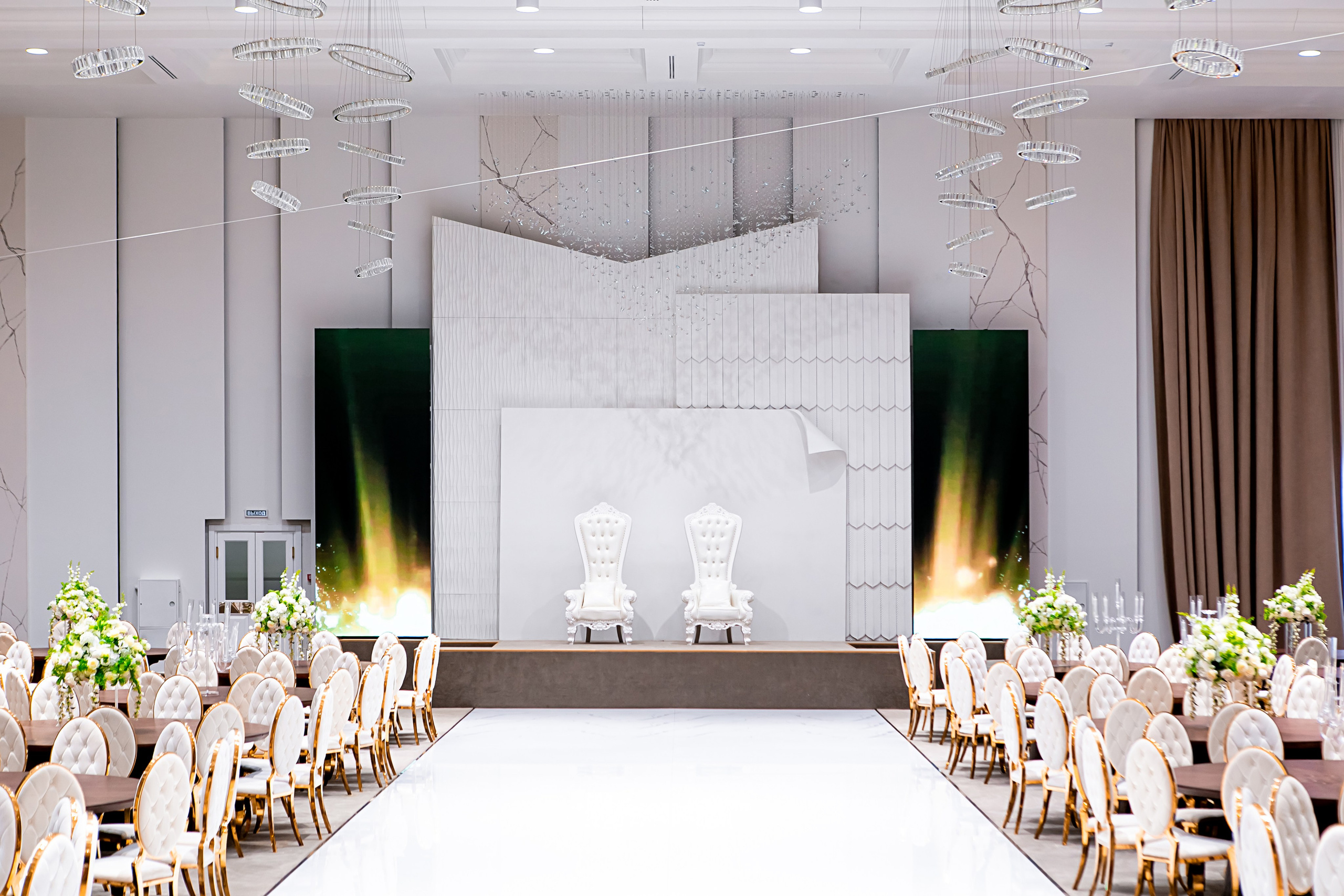 Банкетный зал Grand Holl. Контент фотограф, съемка для маркетплейсов, фуд съемка и репортажи в Новосибирске Ралия Галеева