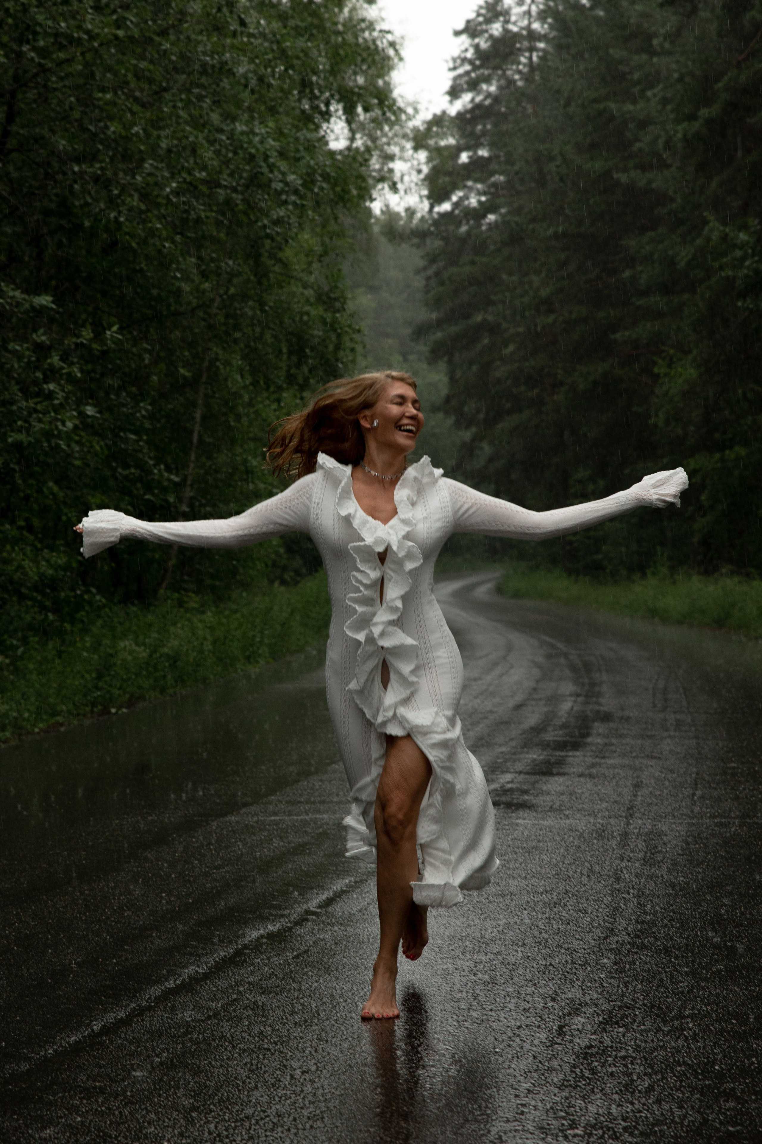 Розалия. Сьемка под дождём в лесу. Фотограф Набережные Челны Казань