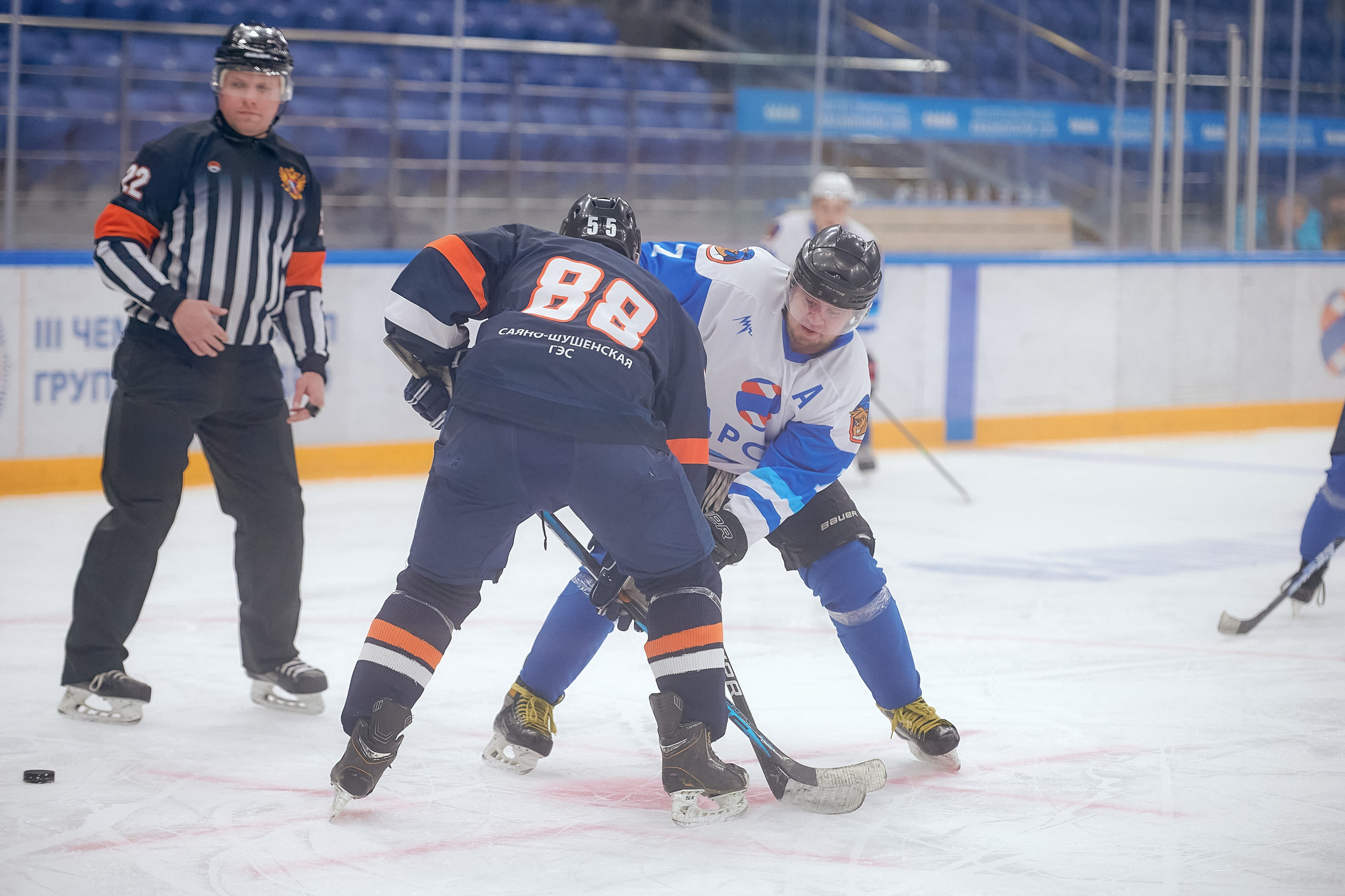 Портфолио репортажной фотосъёмки: Кристалл арена — Хоккей — РусГидро. Фотограф Яковлев Роман — Красноярск
