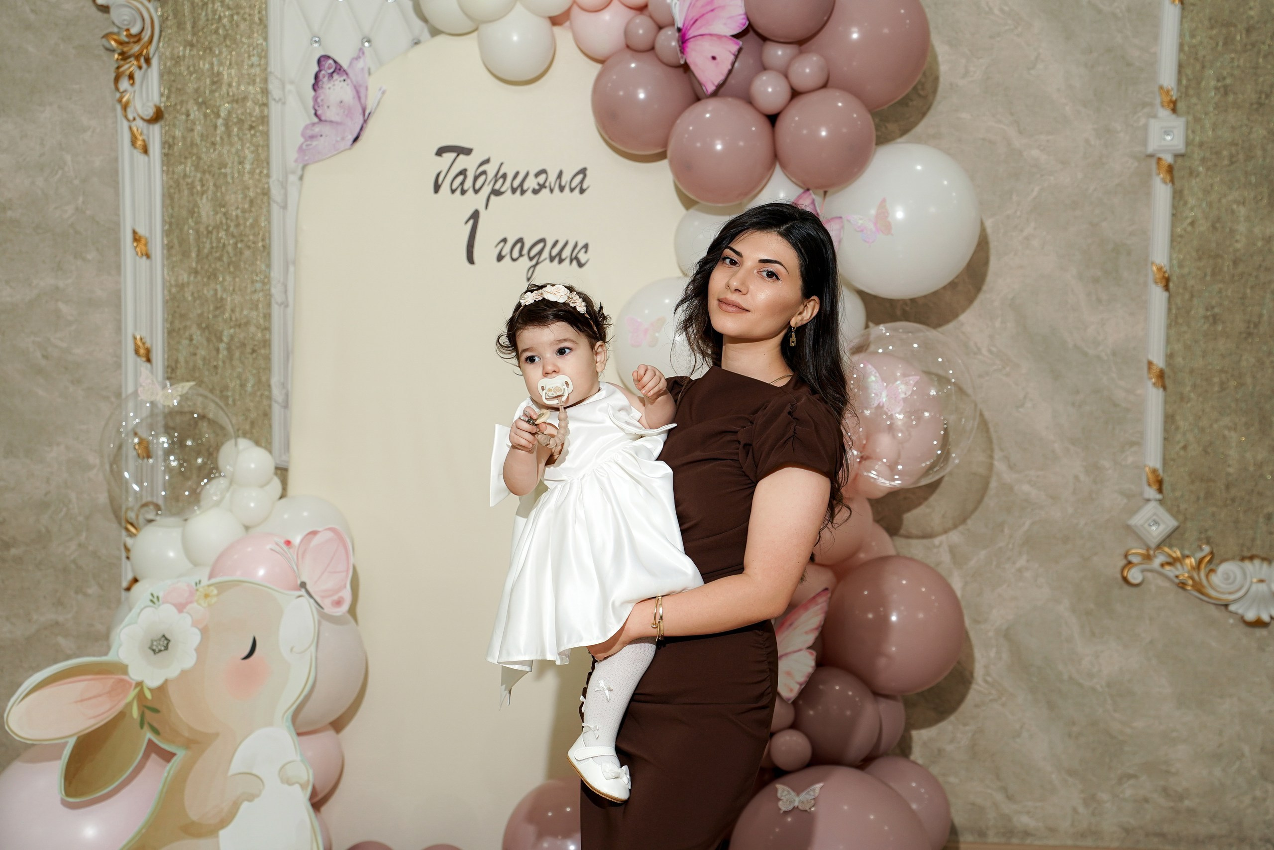 День рождения «1 год». Фотосессия в Ростове-на-Дону. Свадебный фотограф в Ростове-на-Дону. Таинство Крещения и Венчания, семейные фотосессии. Алёна Чёботова