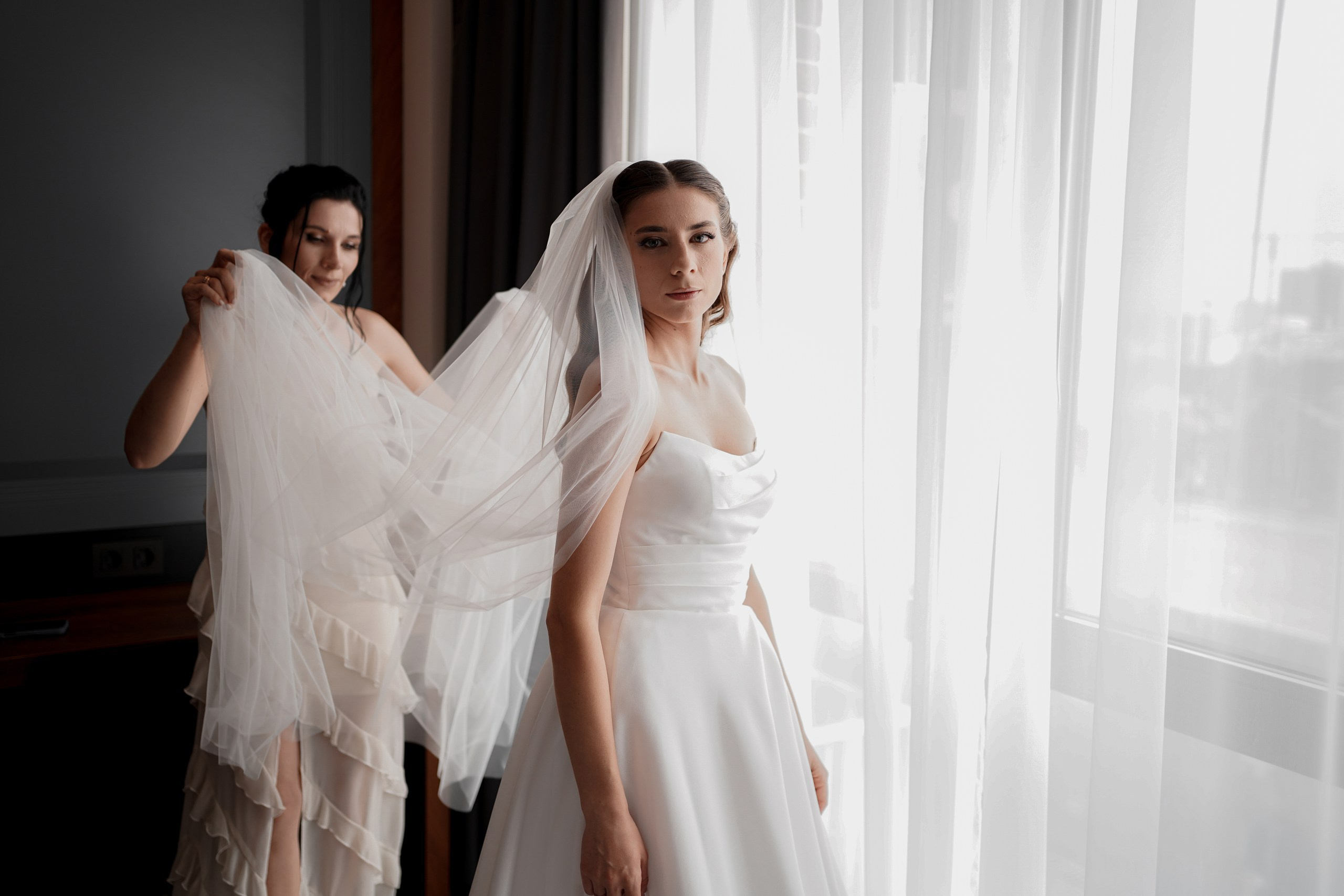 Виктория и Тарон в отеле Арка. Свадебный фотограф Ростов-на-Дону. Свадебный фотограф в Ростове-на-Дону. Таинство Крещения и Венчания, семейные фотосессии. Алёна Чёботова