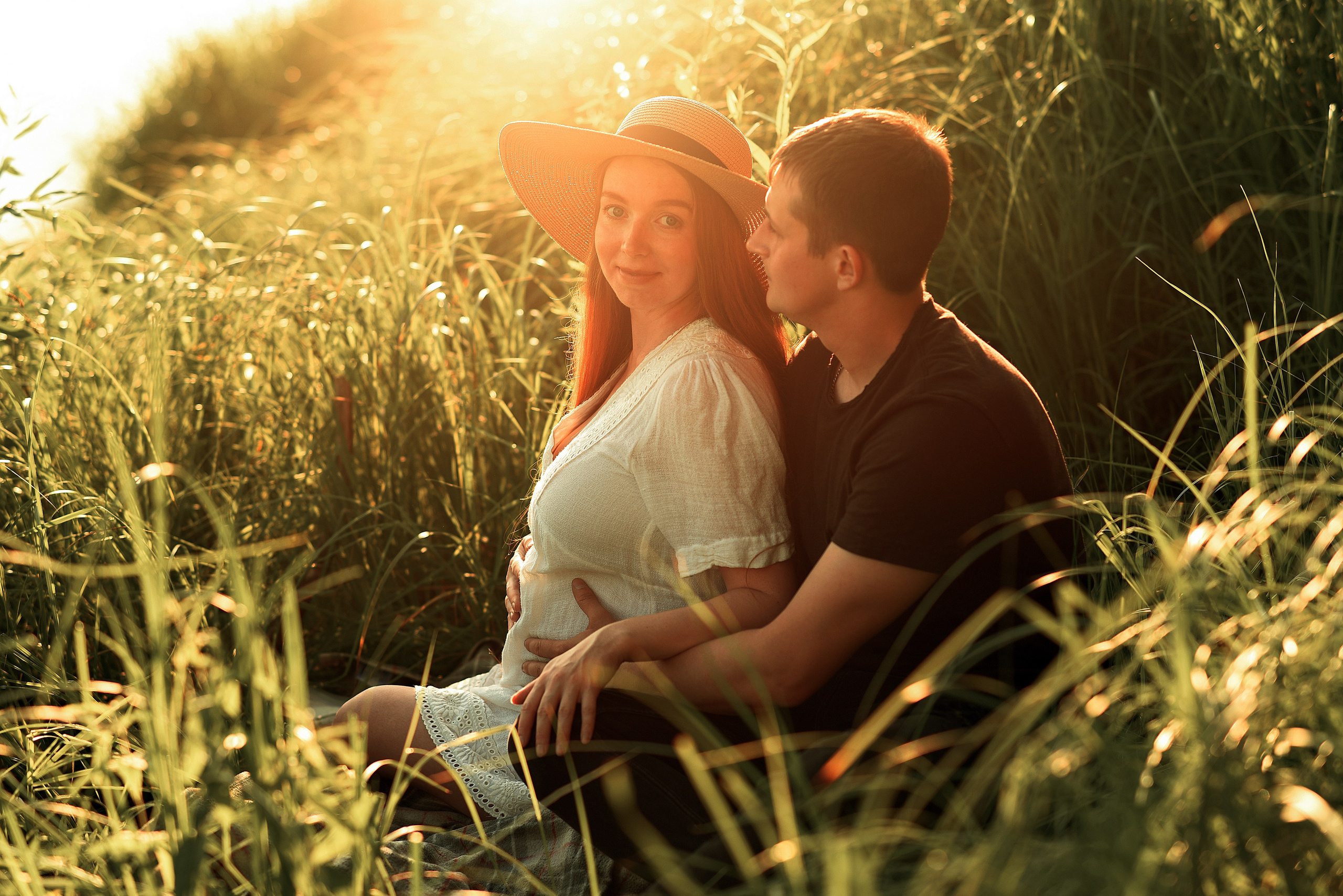 Фотосессия беременности на природе. Свадебный, семейный, детский, контент фотограф в Омске Максим Ильин