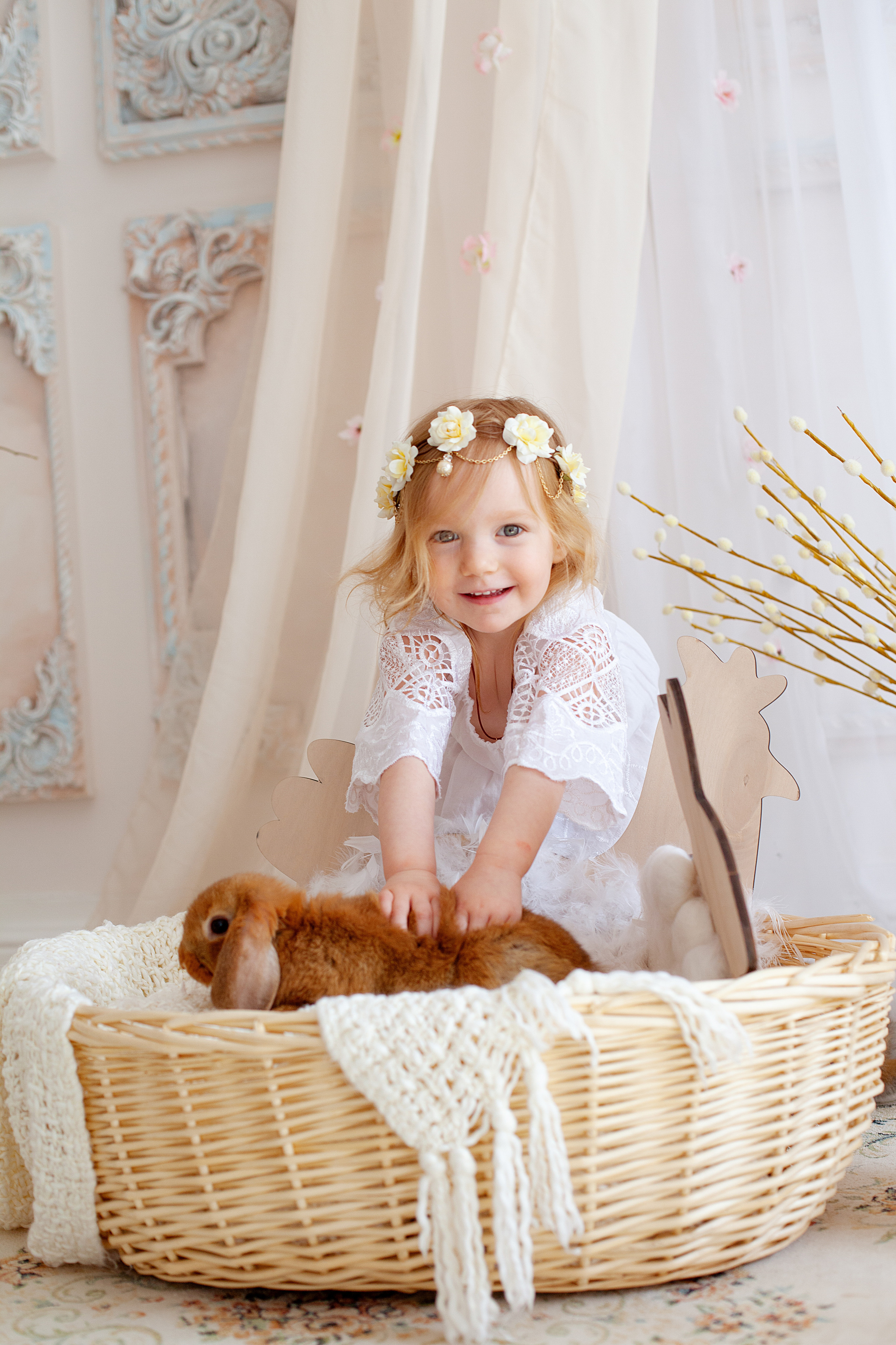 С кроликами. Фотограф Анастасия Аветян. Санкт-Петербург