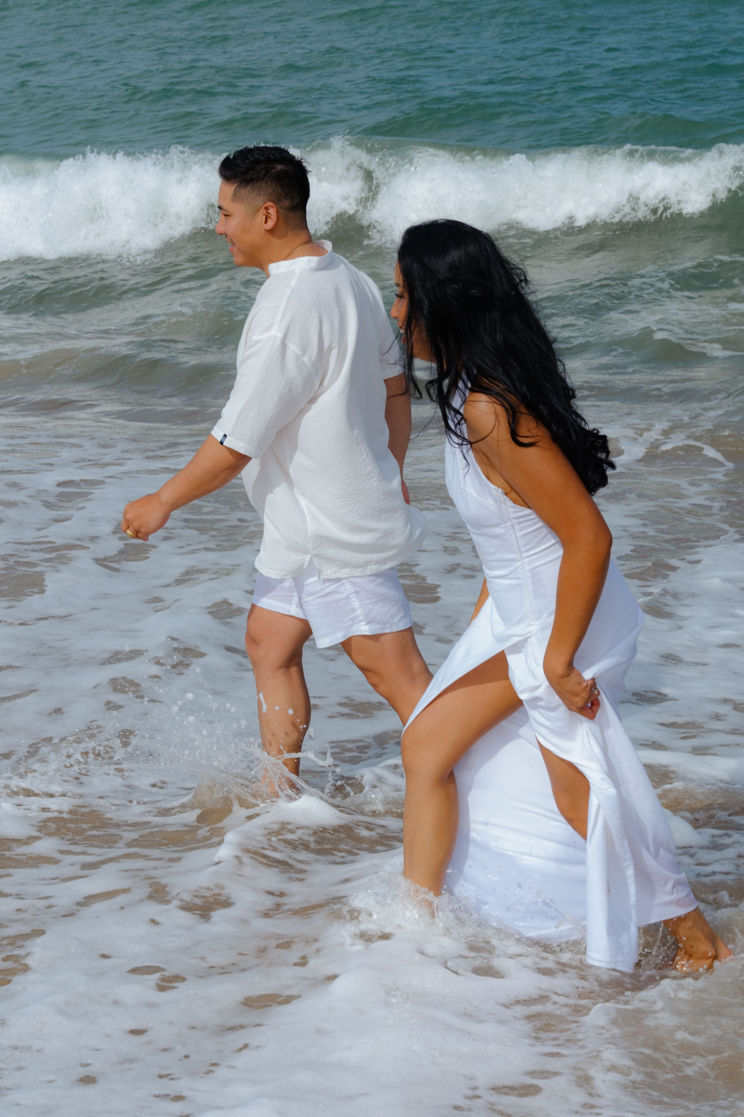 Mother and daughters. Portrait photographer Nha Trang | Julia Meshanina