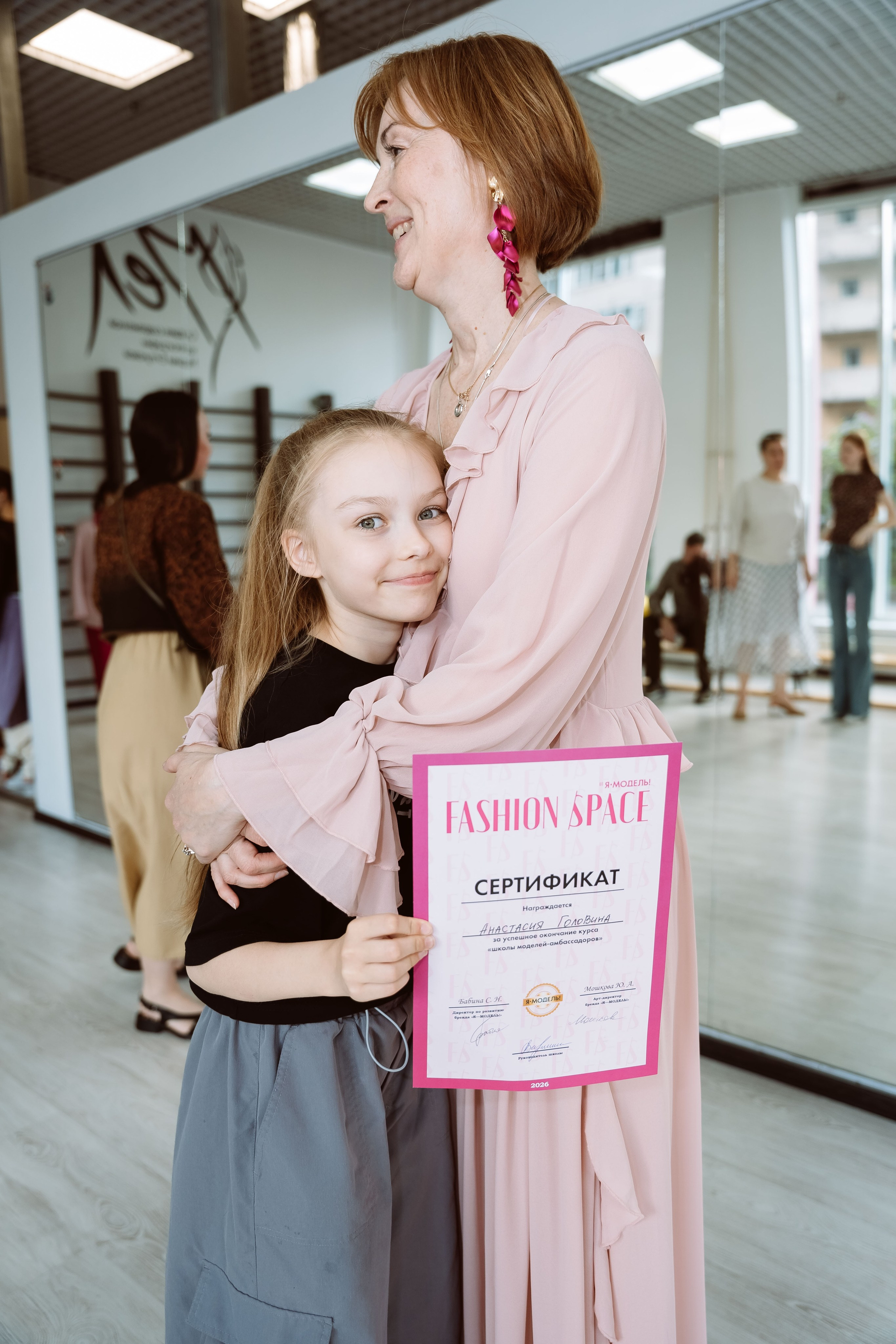 Я-Модель — Выпуск. Репортаж. Макарова Ольга, фотограф. Студия выпускных альбомов и Креативного пространства для детей в Санкт-Петербурге