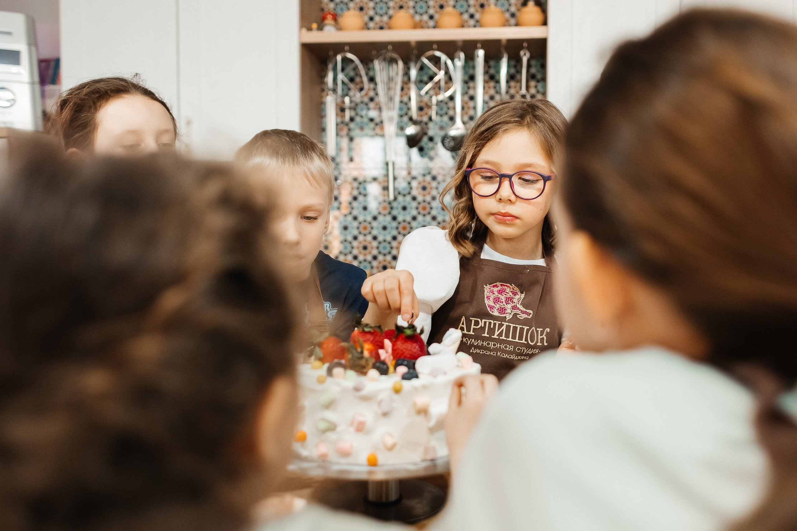 Детский мастер-класс в «АРТиШОК». Фотограф Кемерово | Сергей