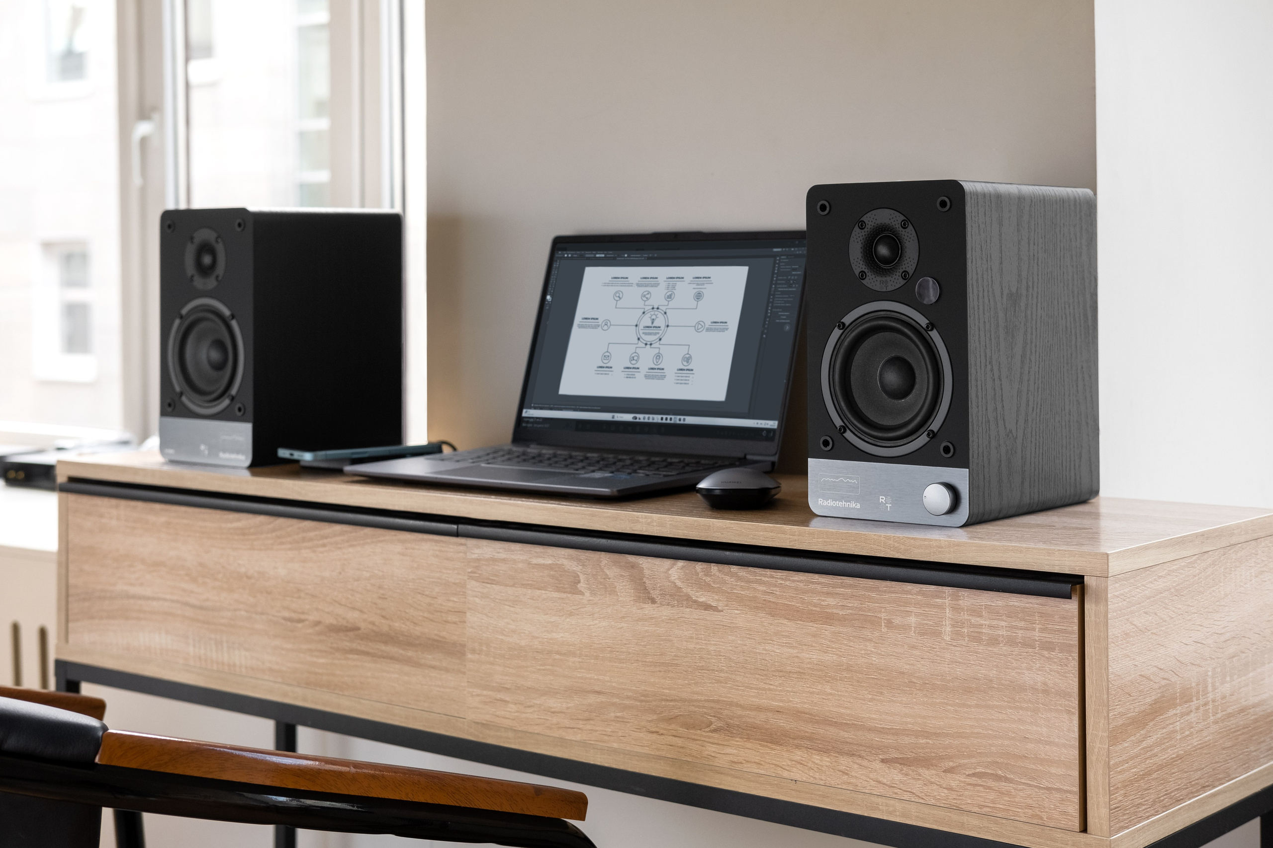 Аудиосистемы и музыкальные колонки. Сайт предметного фотографа Белоусовой Анны