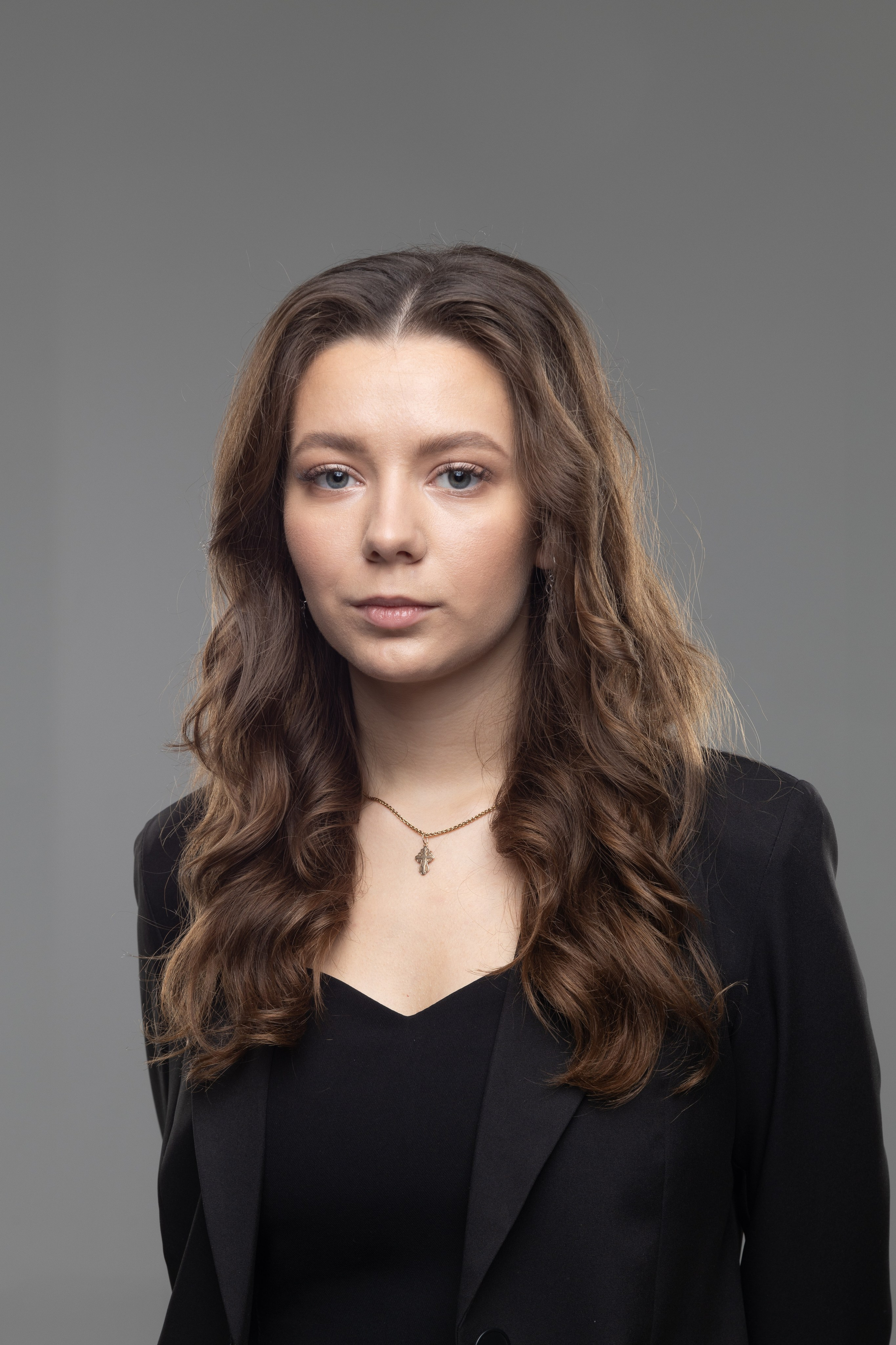 Бизнес портрет мужской и женский руководителя. КонТайм: профессиональная съемка для организаций