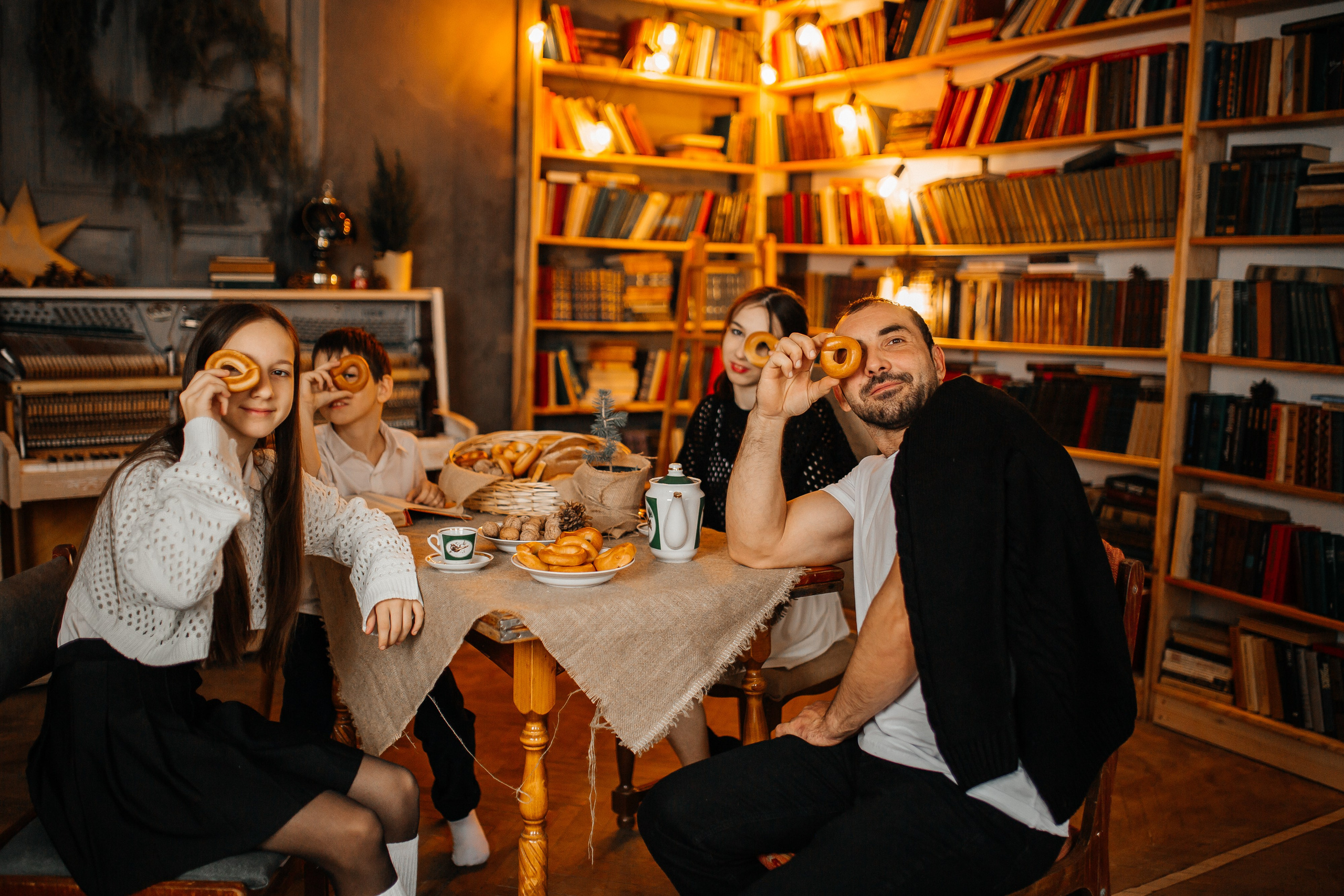 Дима, Лиза, Рита, Марк