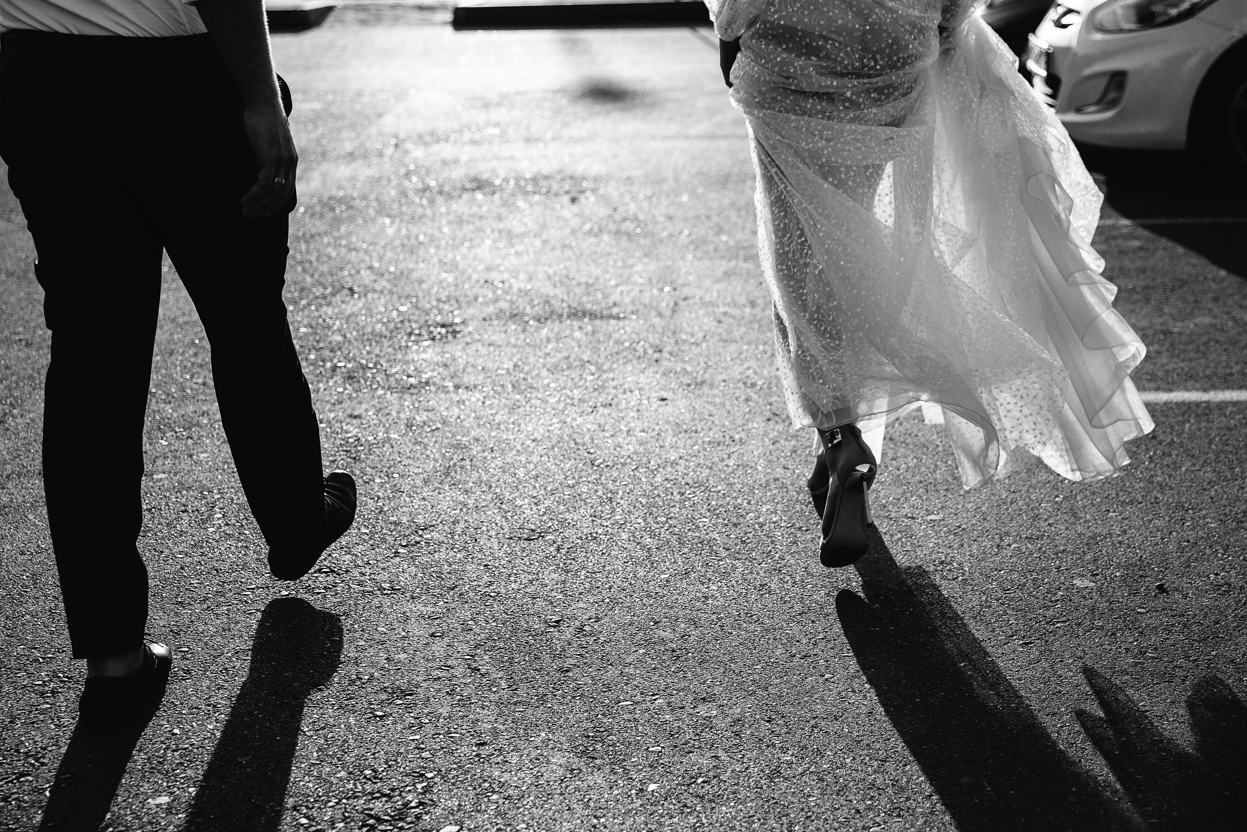 Свадебная прогулка в парке "Краснодар". Фотограф на свадьбу Дмитрий Шевченко.