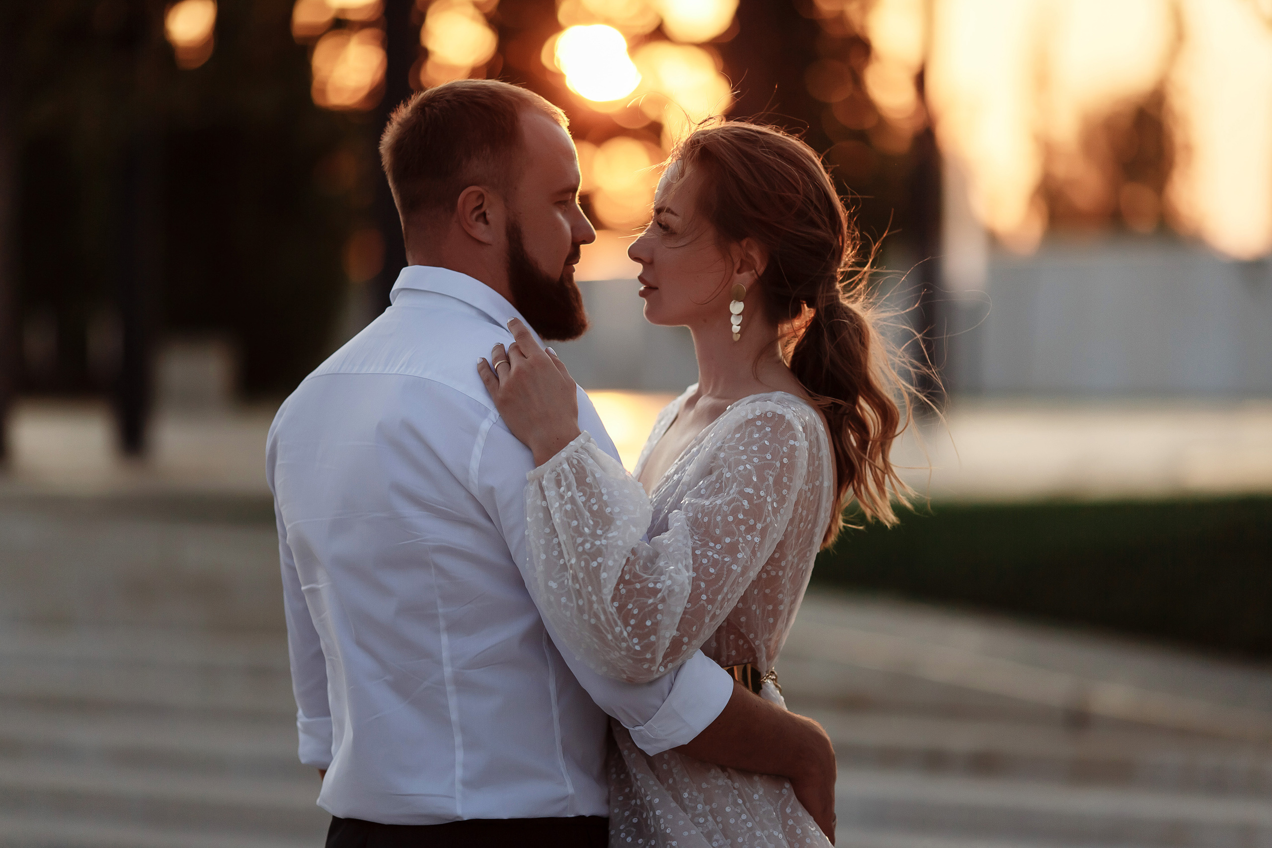 Свадебная прогулка в парке Галицкого. Фотограф на свадьбу Дмитрий Шевченко.