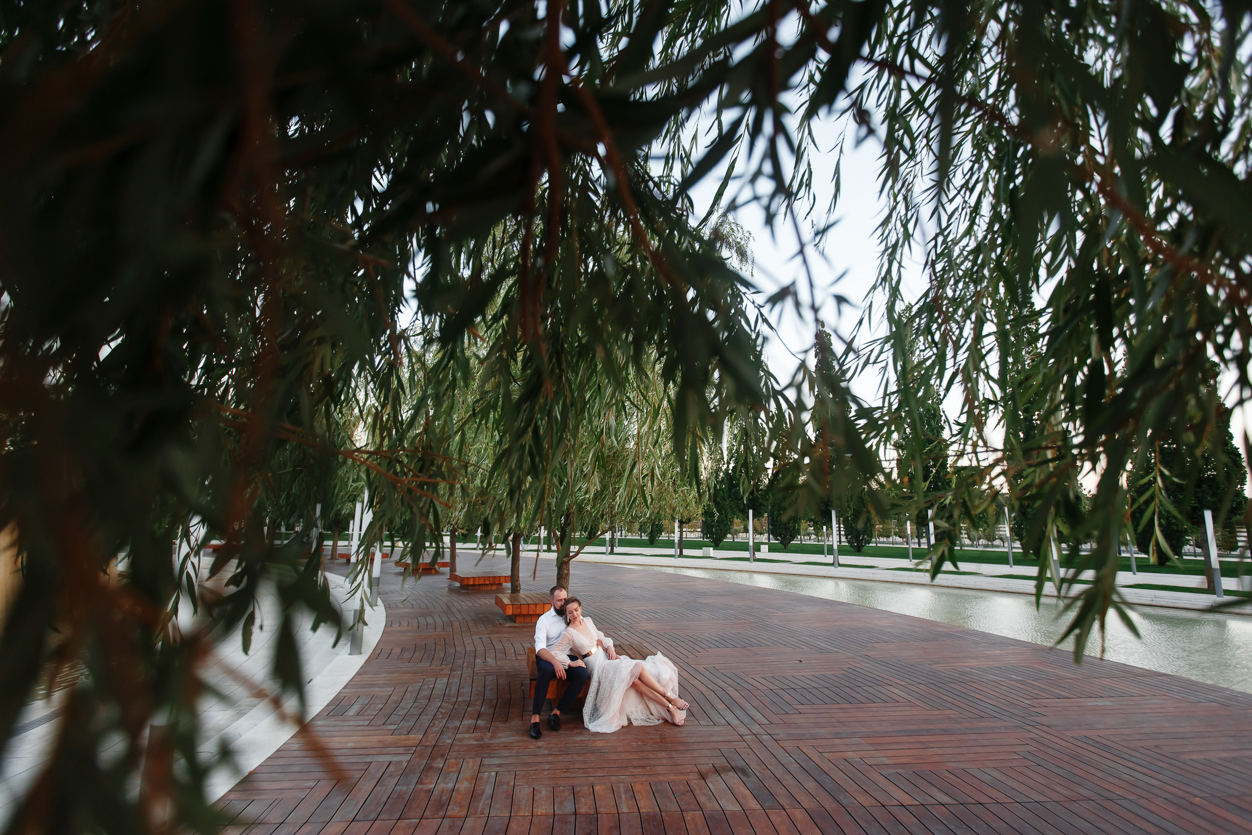 Свадебная фотосессия в парке Галицкого. Фотограф на свадьбу Дмитрий Шевченко.