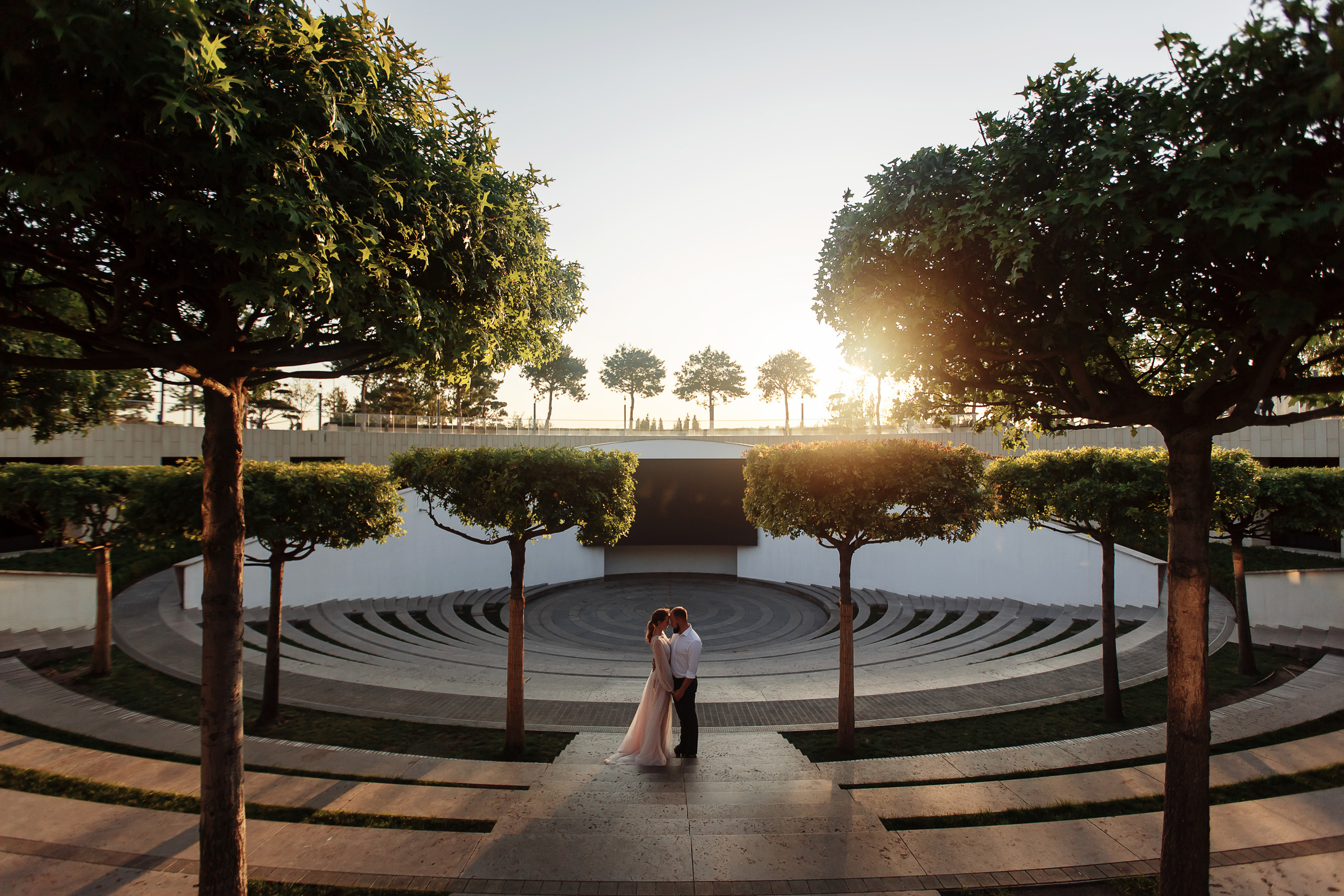 Свадебная прогулка в парке "Краснодар". Фотограф на свадьбу Дмитрий Шевченко.