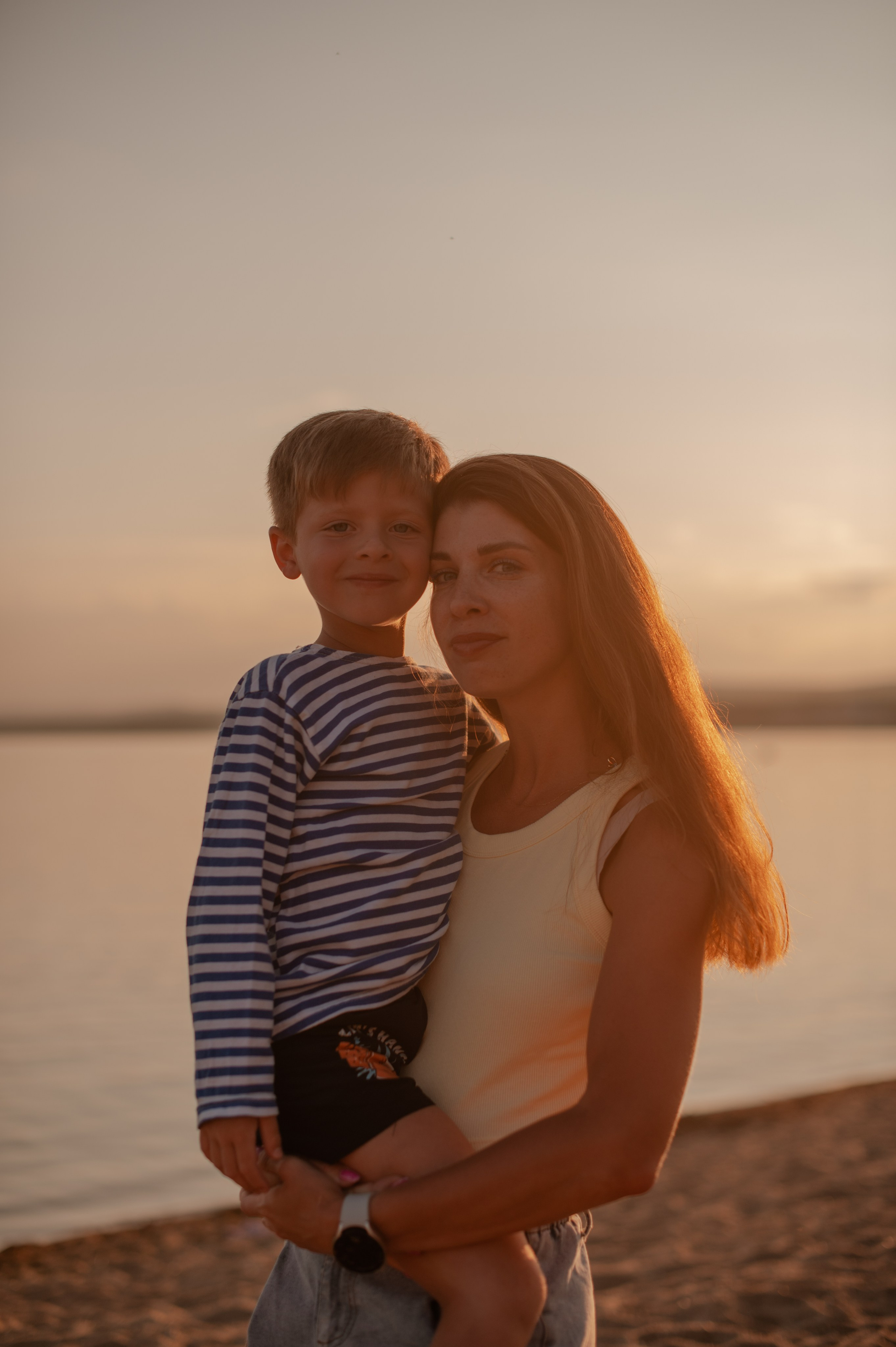 Катя и детишки на Арахлее. Фотограф Виктория Воронина