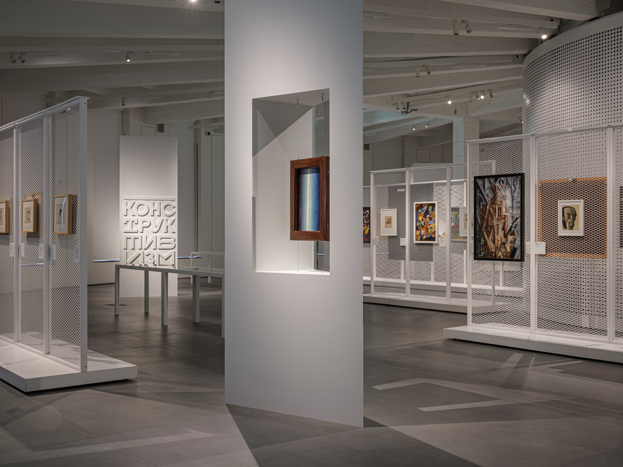 «Конструктивизм. Начало. 1922» Центр «Зотов» для ЧАРТ (Сергей Чобан/Александра Шейнер) 2022. Фотограф Василий Буланов