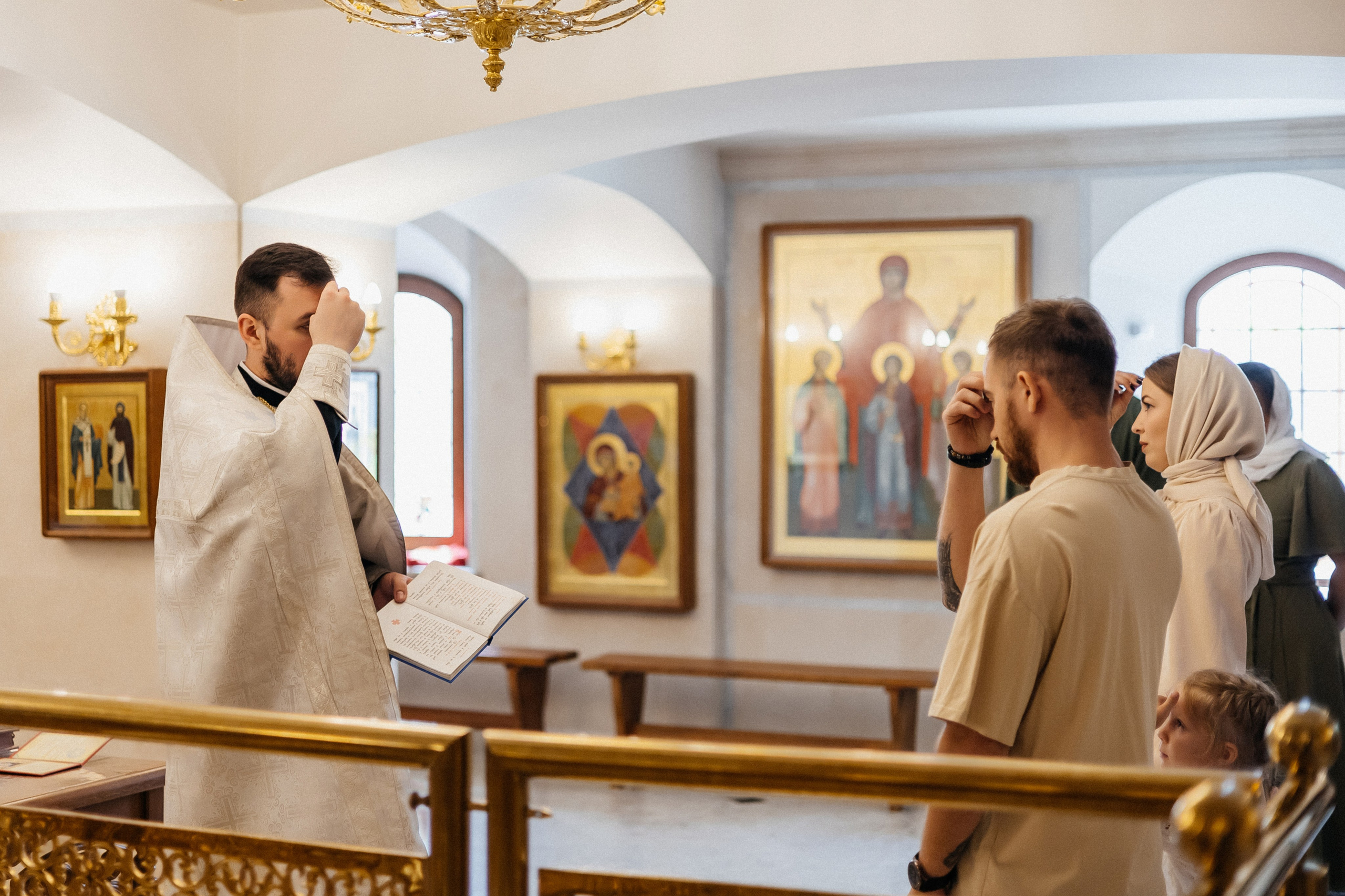 Крещение Алисы. Фотограф Кемерово | Сергей