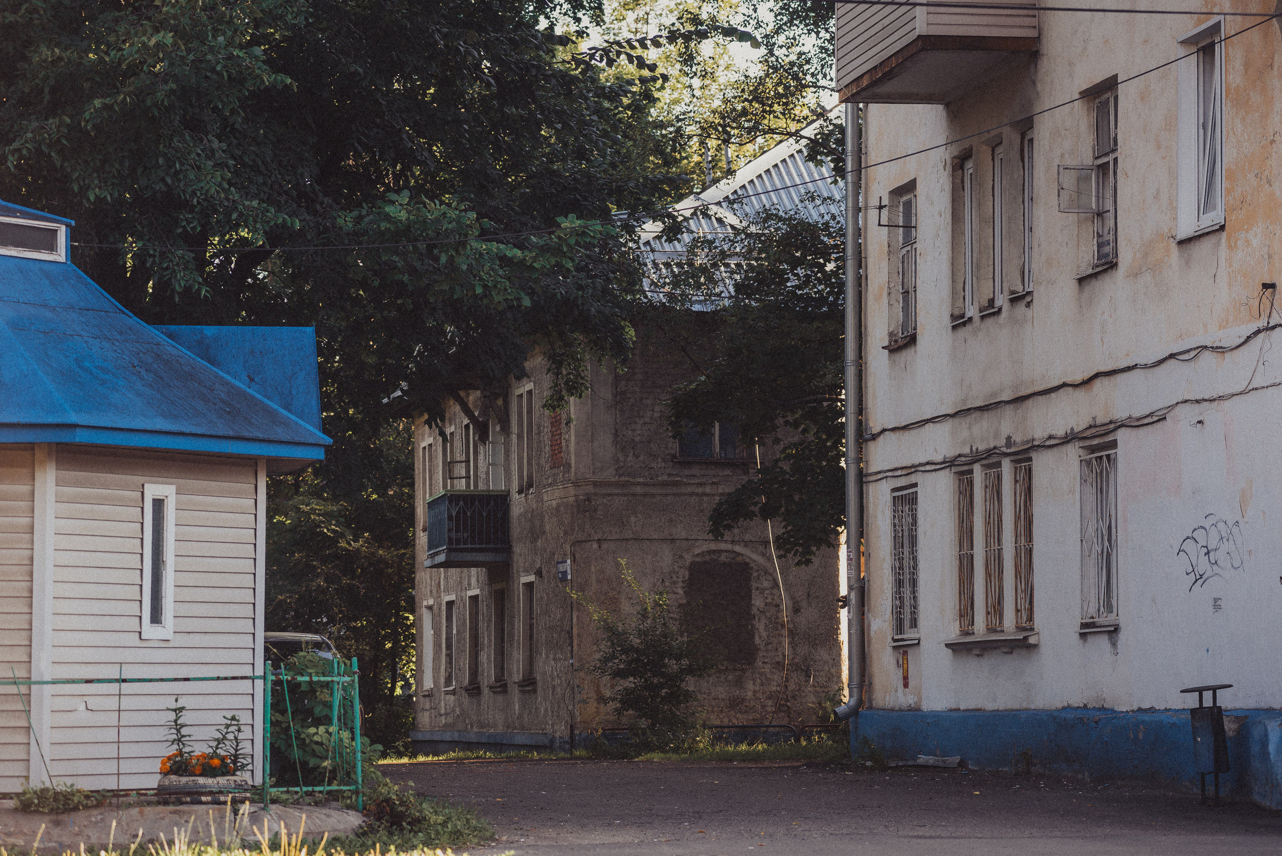 Проект #улицыгорода. Ярославль, ул. Чкалова. Документальный фотограф Илья Тихановский