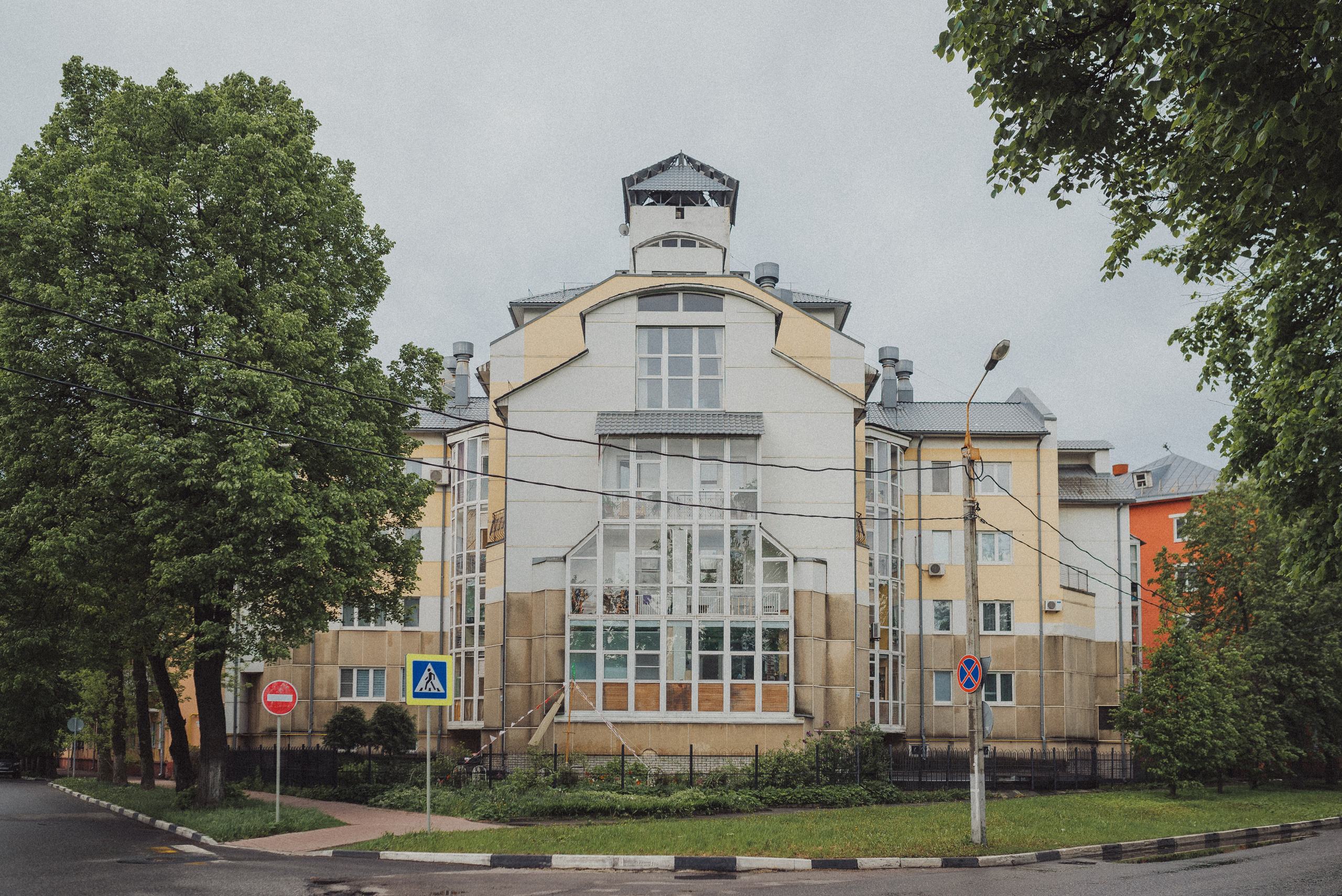 Проект #улицыгорода. Ярославль, ул. Победы. Документальный фотограф Илья Тихановский