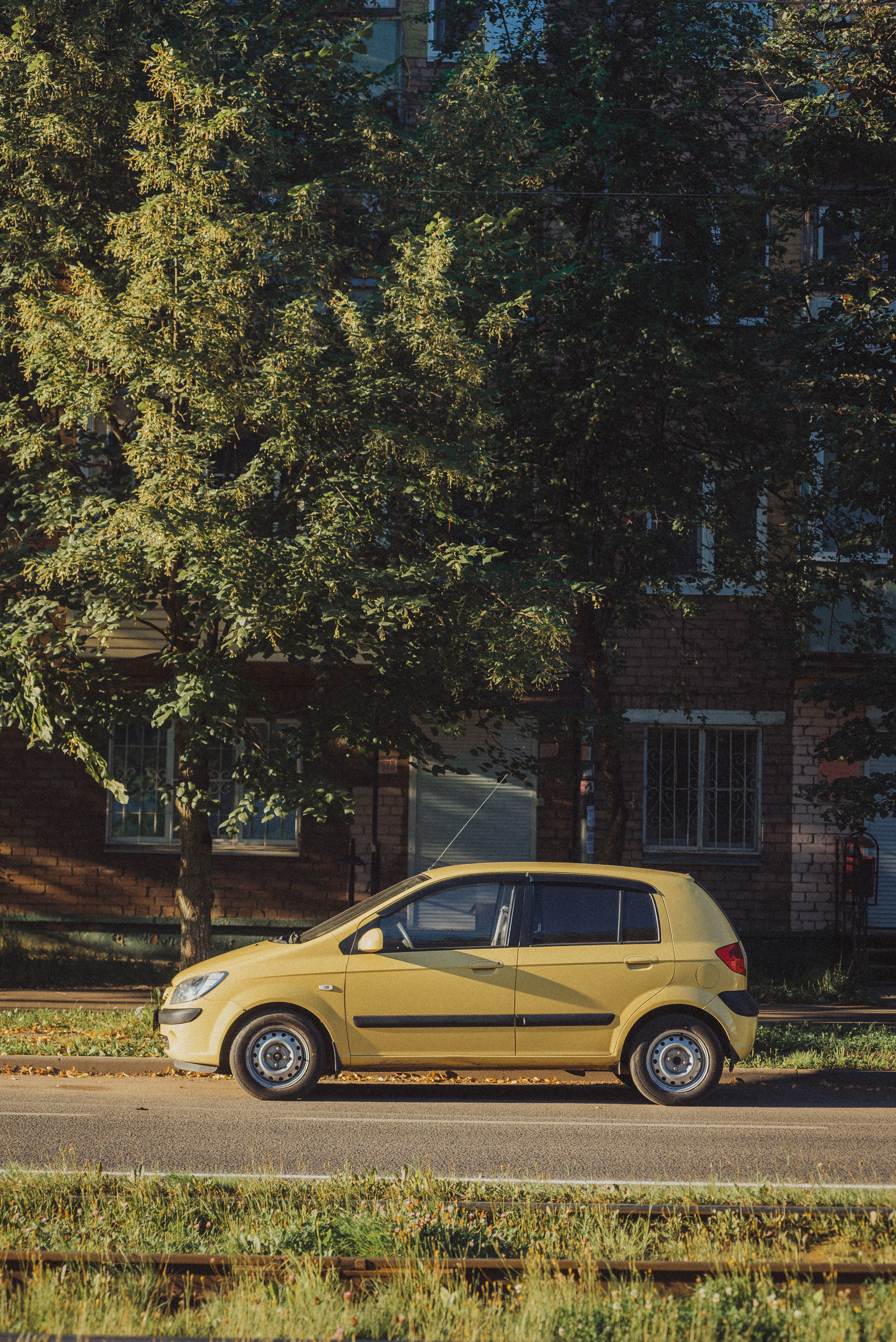 Проект #улицыгорода. Ярославль, ул. Чкалова. Документальный фотограф Илья Тихановский