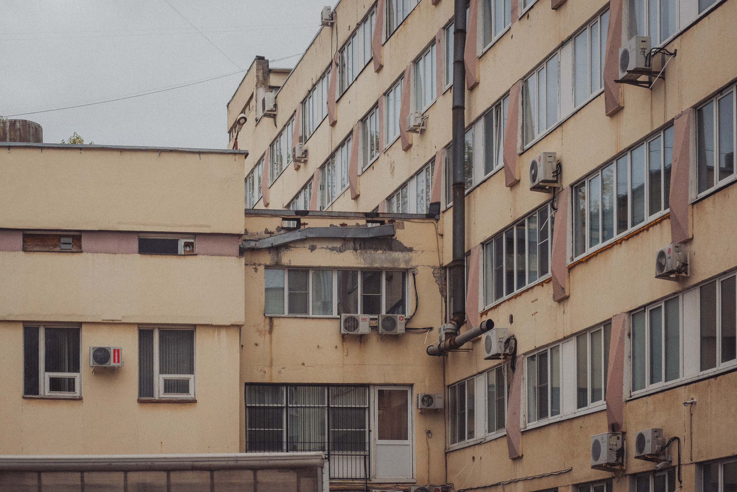 Проект #улицыгорода. Ярославль, ул. Тургенева. Документальный фотограф Илья Тихановский