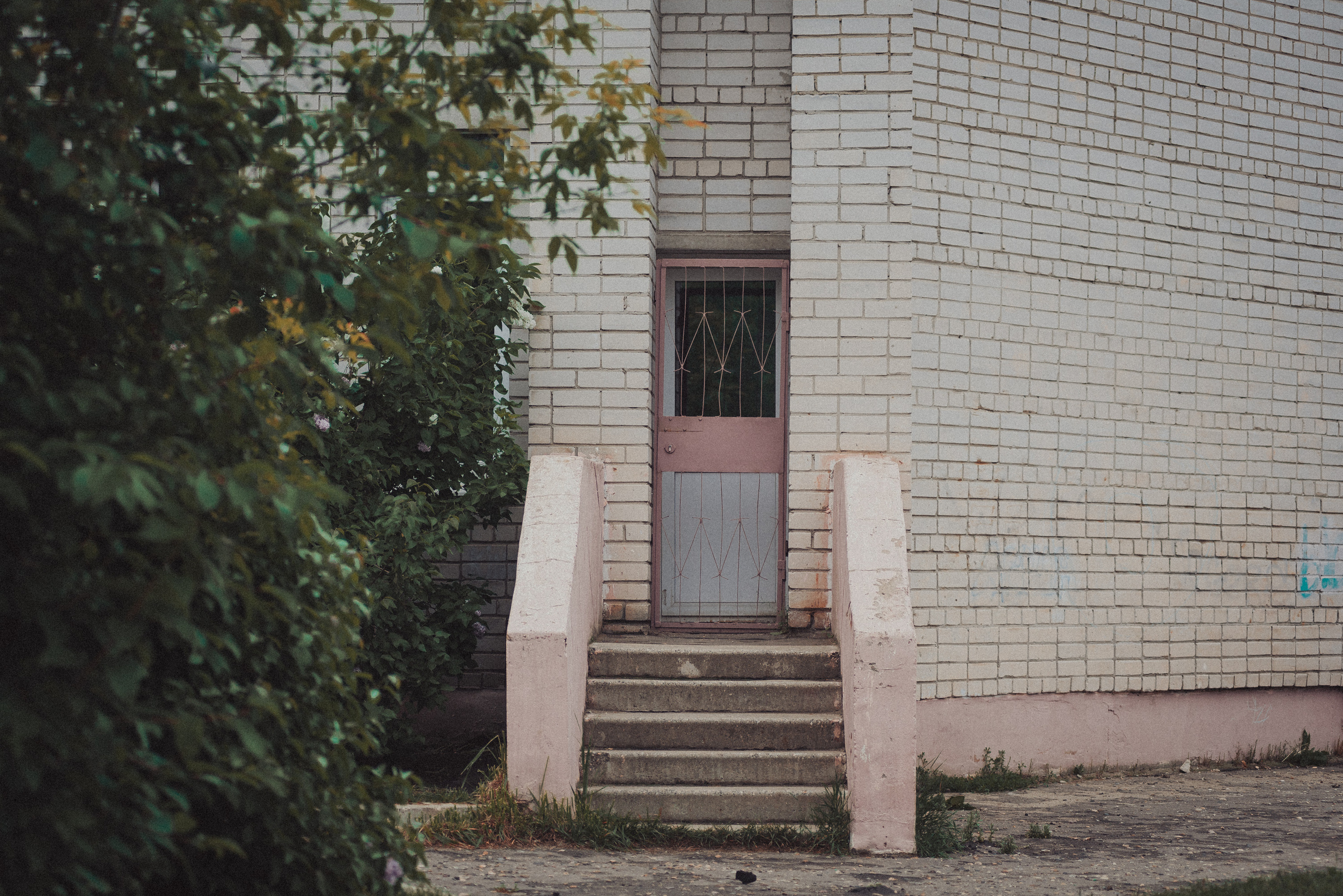 Проект #улицыгорода. Ярославль, ул. Серго Орджоникидзе. Документальный фотограф Илья Тихановский