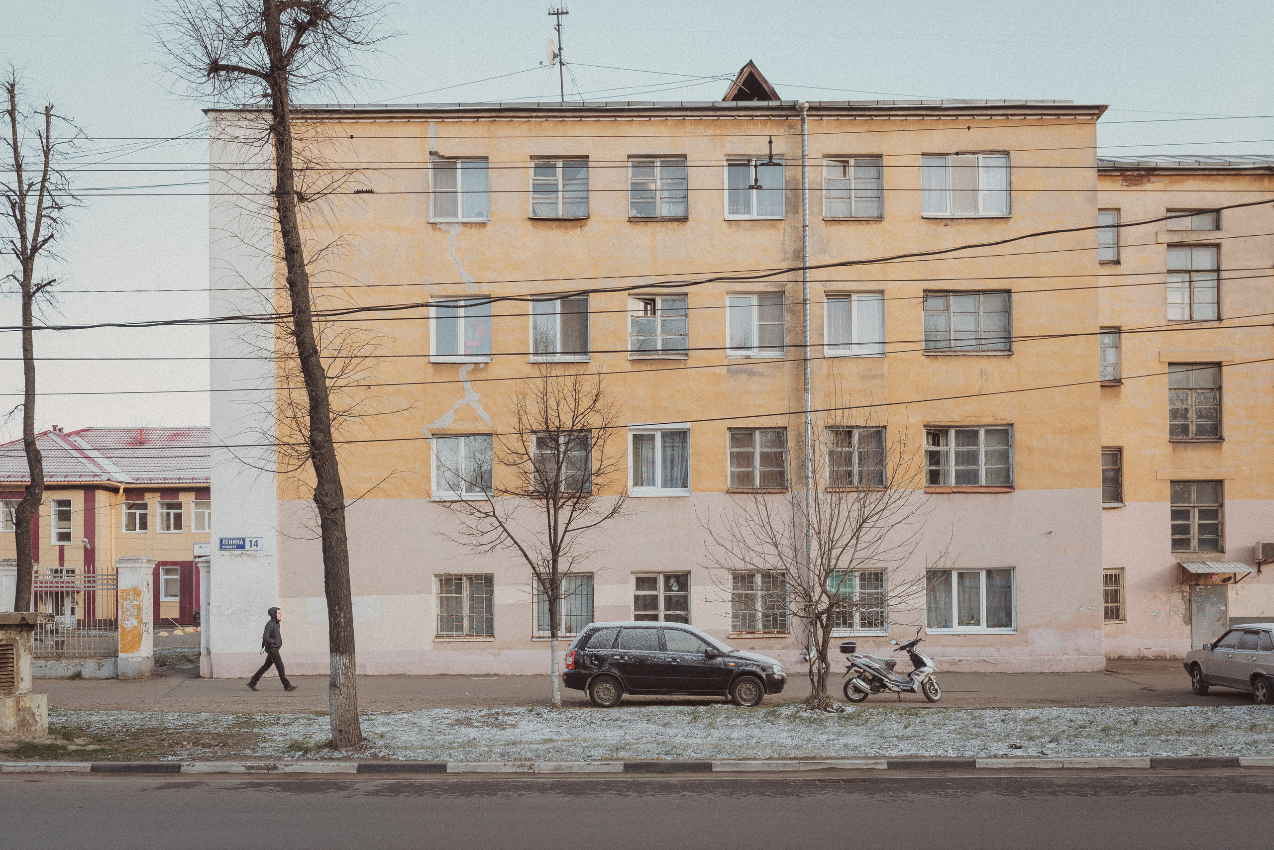 Проект #улицыгорода. Ярославль, пр. Ленина. Документальный фотограф Илья Тихановский