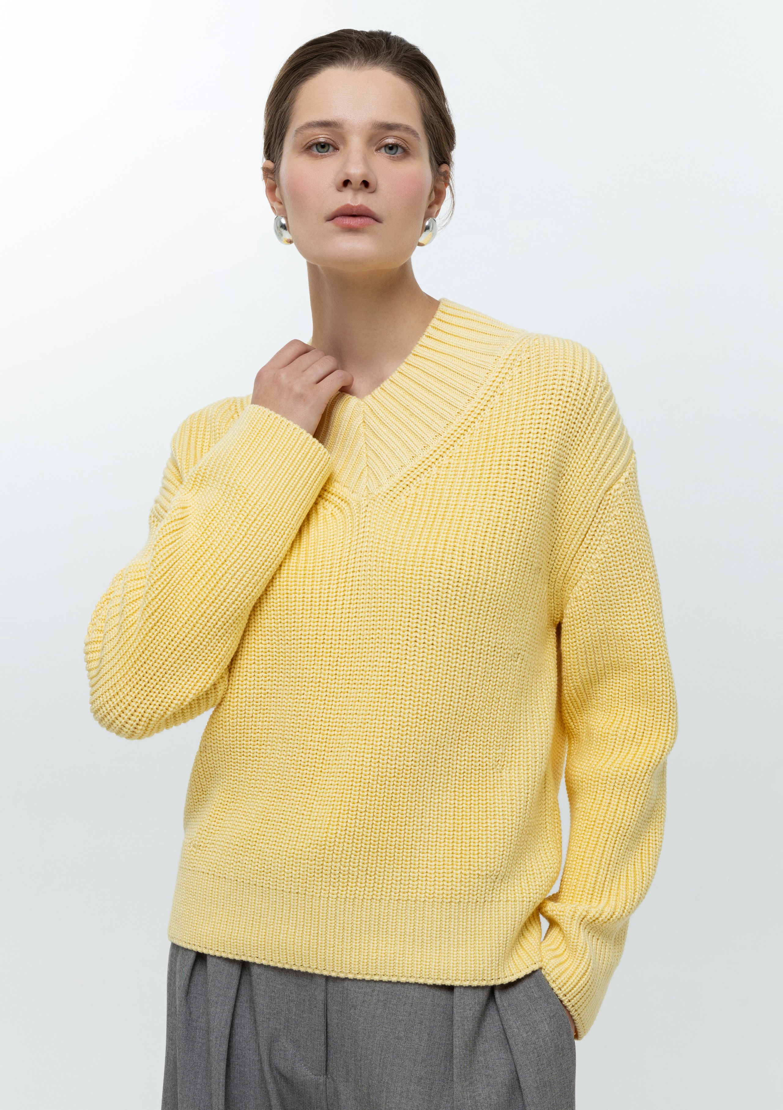 Каталог. Верхняя одежда + трикотаж бренда. 4ч,. Визажист для брендов, Фэшн продюсер Олеся Глушкова