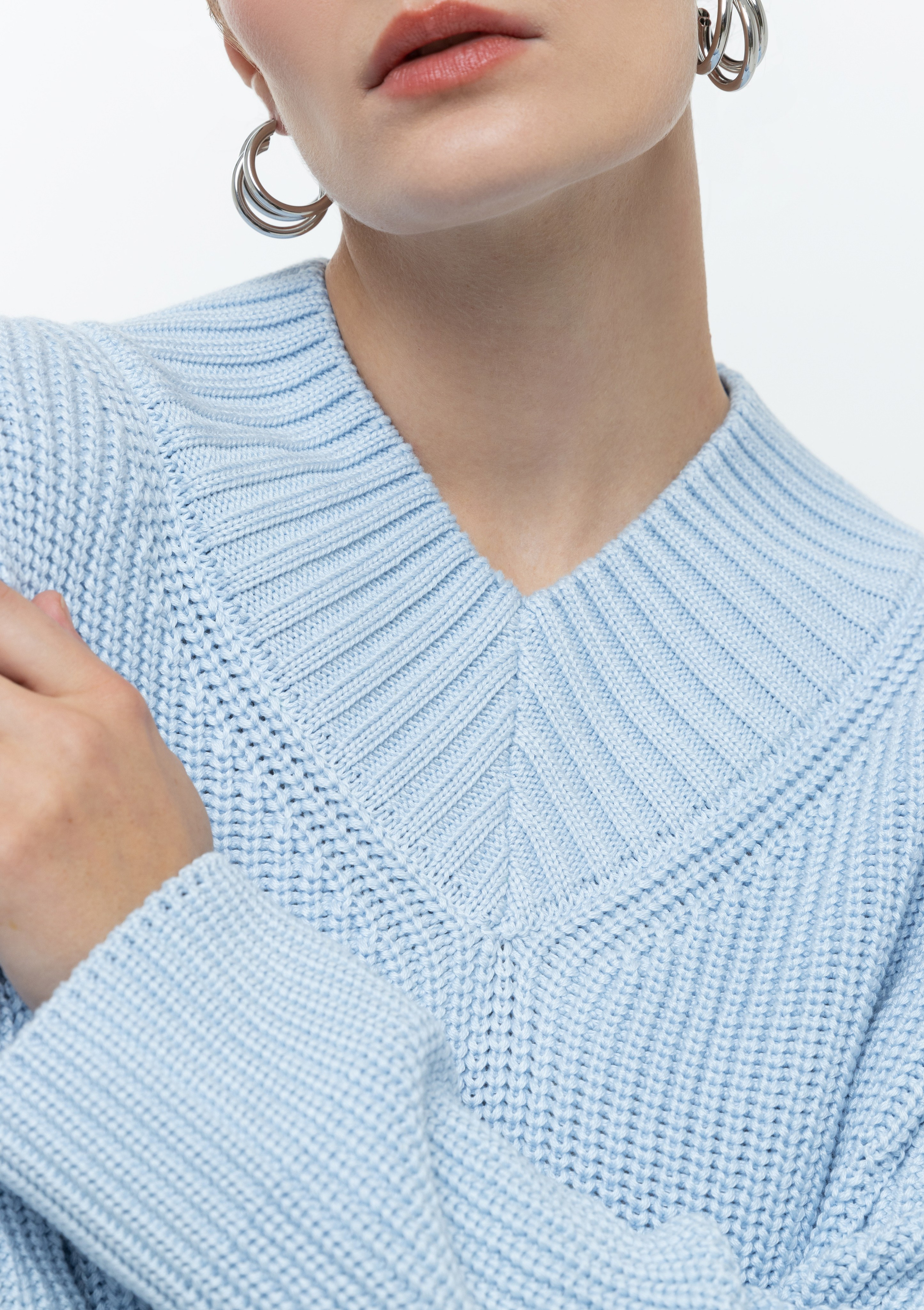 Каталог. Верхняя одежда + трикотаж бренда. 4ч,. Визажист для брендов, Фэшн продюсер Олеся Глушкова