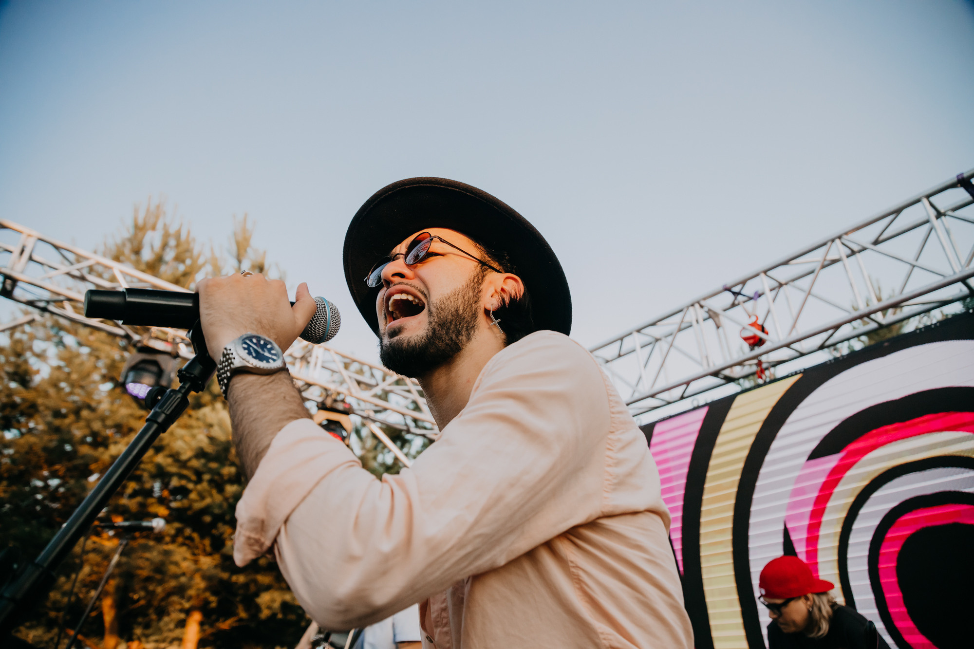 ПРАЗДНИК НА БЕРЕГУ РЕКИ. Фотограф ваших событий
