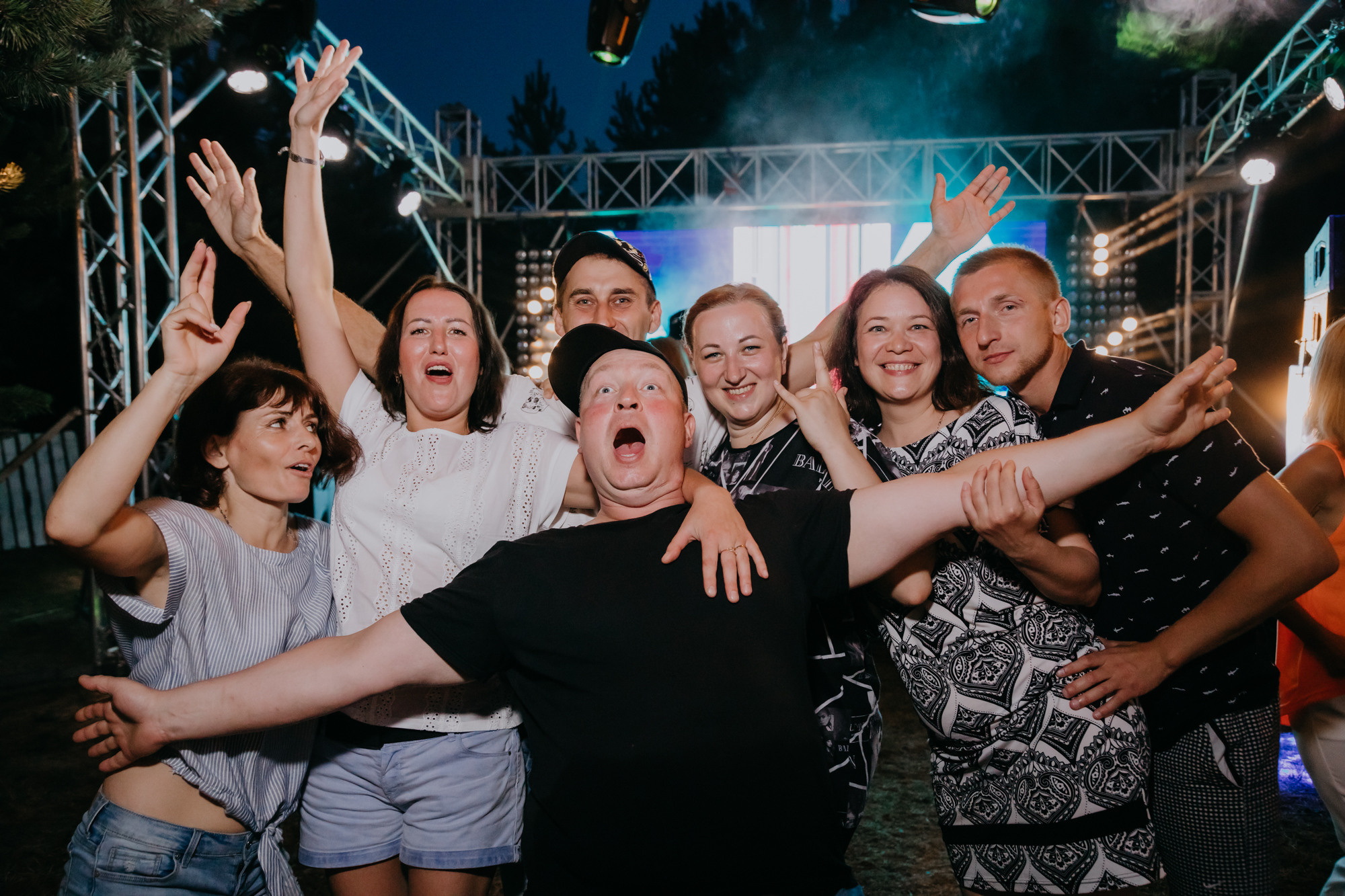 ПРАЗДНИК НА БЕРЕГУ РЕКИ. Фотограф ваших событий