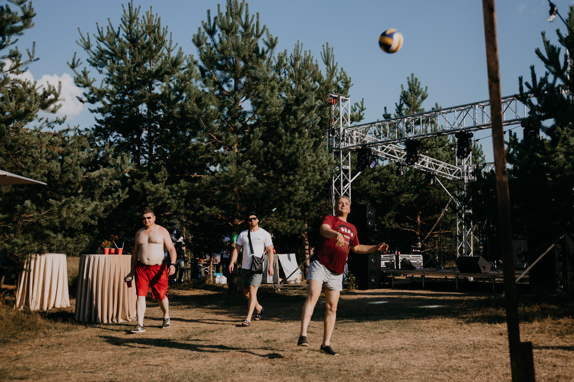 ПРАЗДНИК НА БЕРЕГУ РЕКИ. Фотограф ваших событий