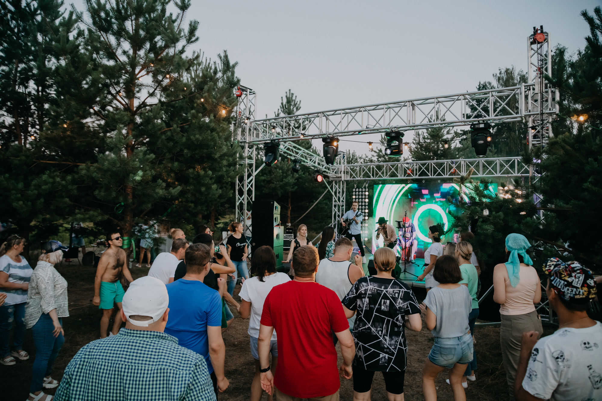 ПРАЗДНИК НА БЕРЕГУ РЕКИ. Фотограф ваших событий