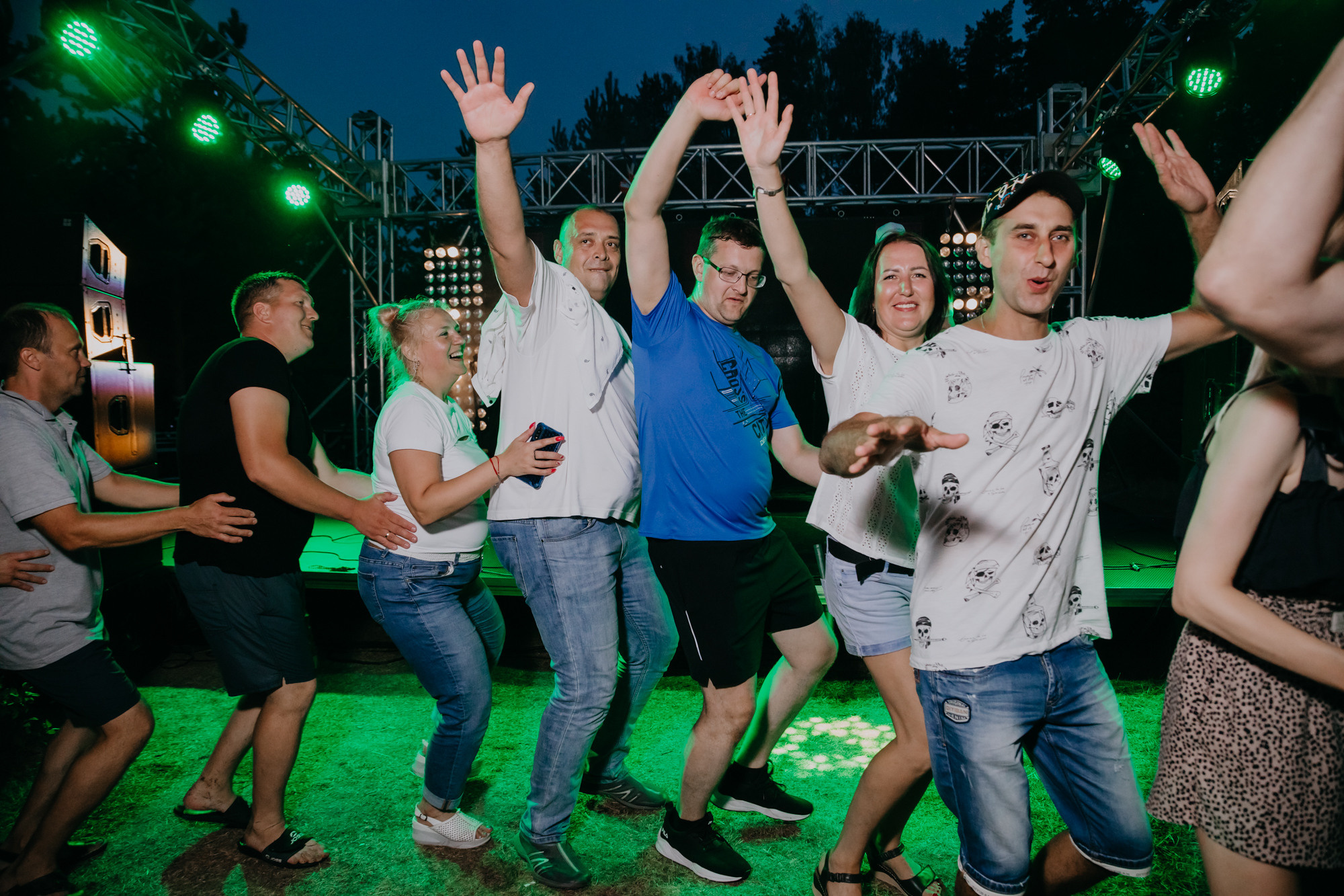 ПРАЗДНИК НА БЕРЕГУ РЕКИ. Фотограф ваших событий