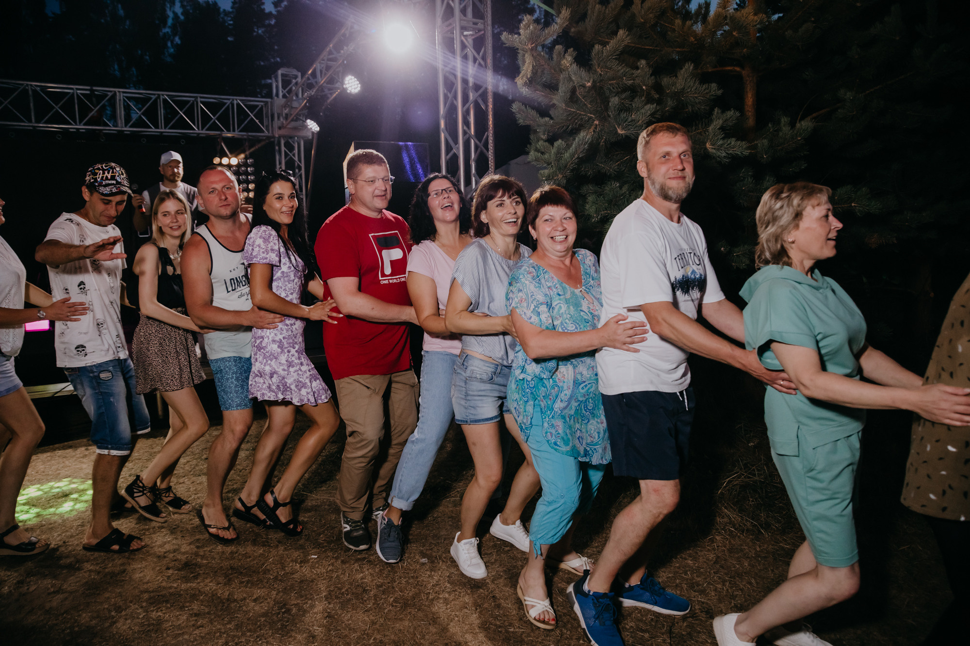 ПРАЗДНИК НА БЕРЕГУ РЕКИ. Фотограф ваших событий