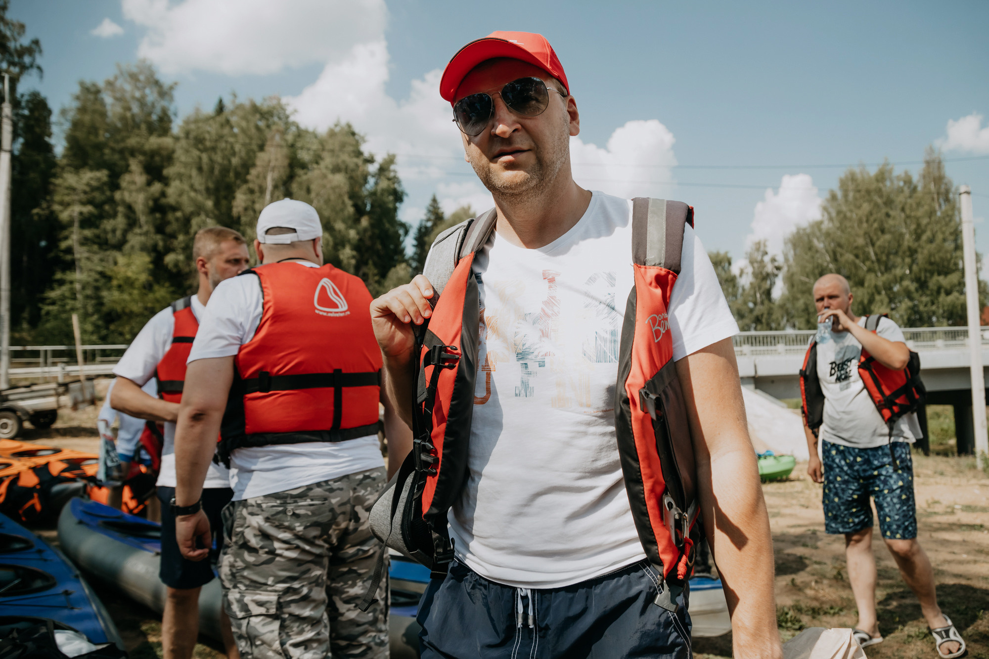 ПРАЗДНИК НА БЕРЕГУ РЕКИ. Фотограф ваших событий