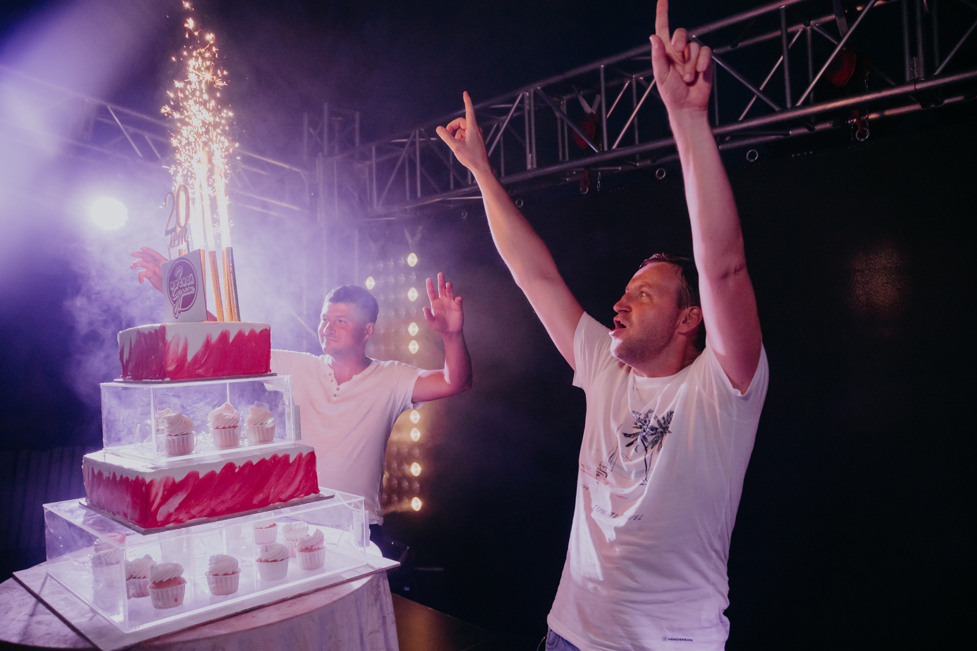 ПРАЗДНИК НА БЕРЕГУ РЕКИ. Фотограф ваших событий