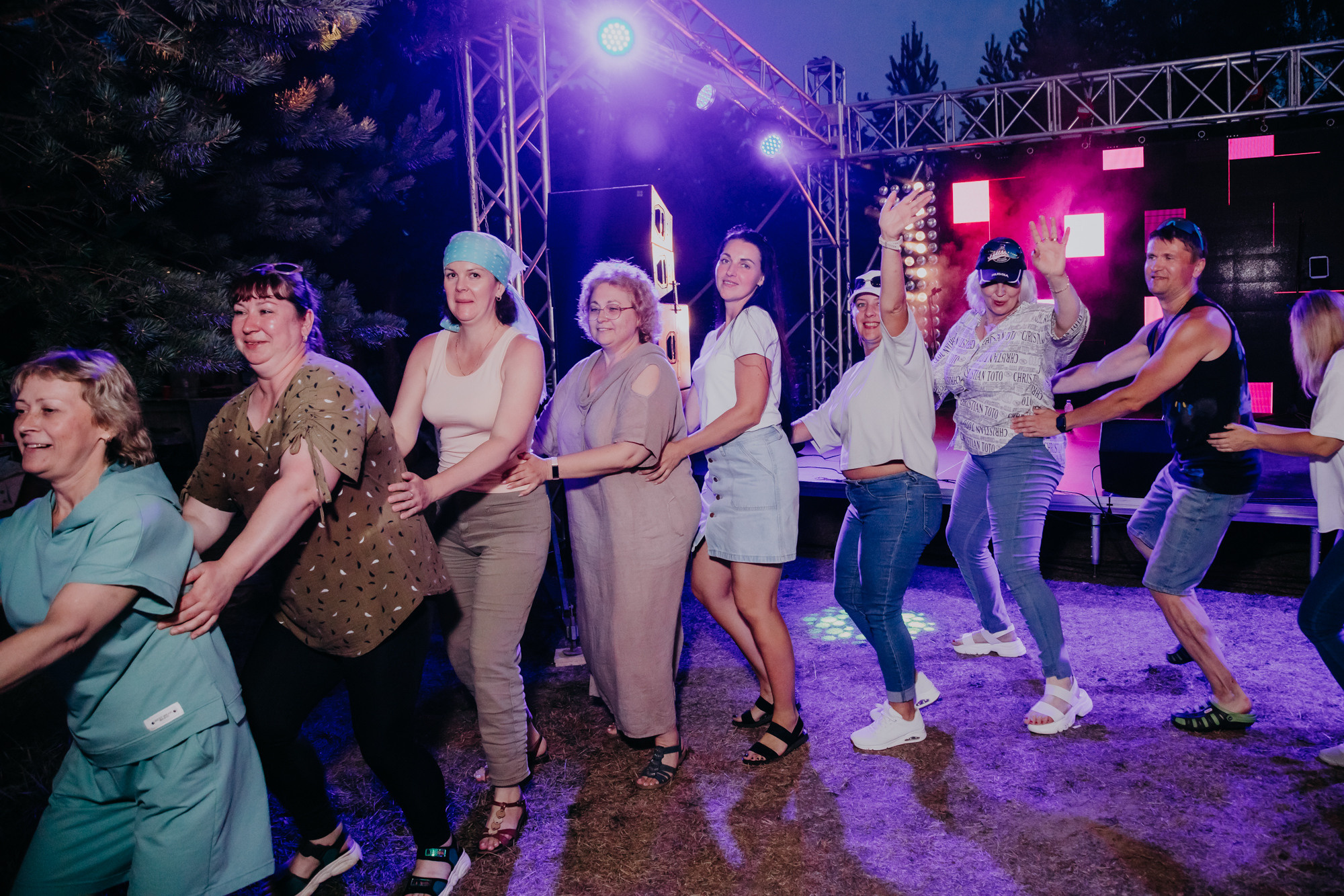 ПРАЗДНИК НА БЕРЕГУ РЕКИ. Фотограф ваших событий