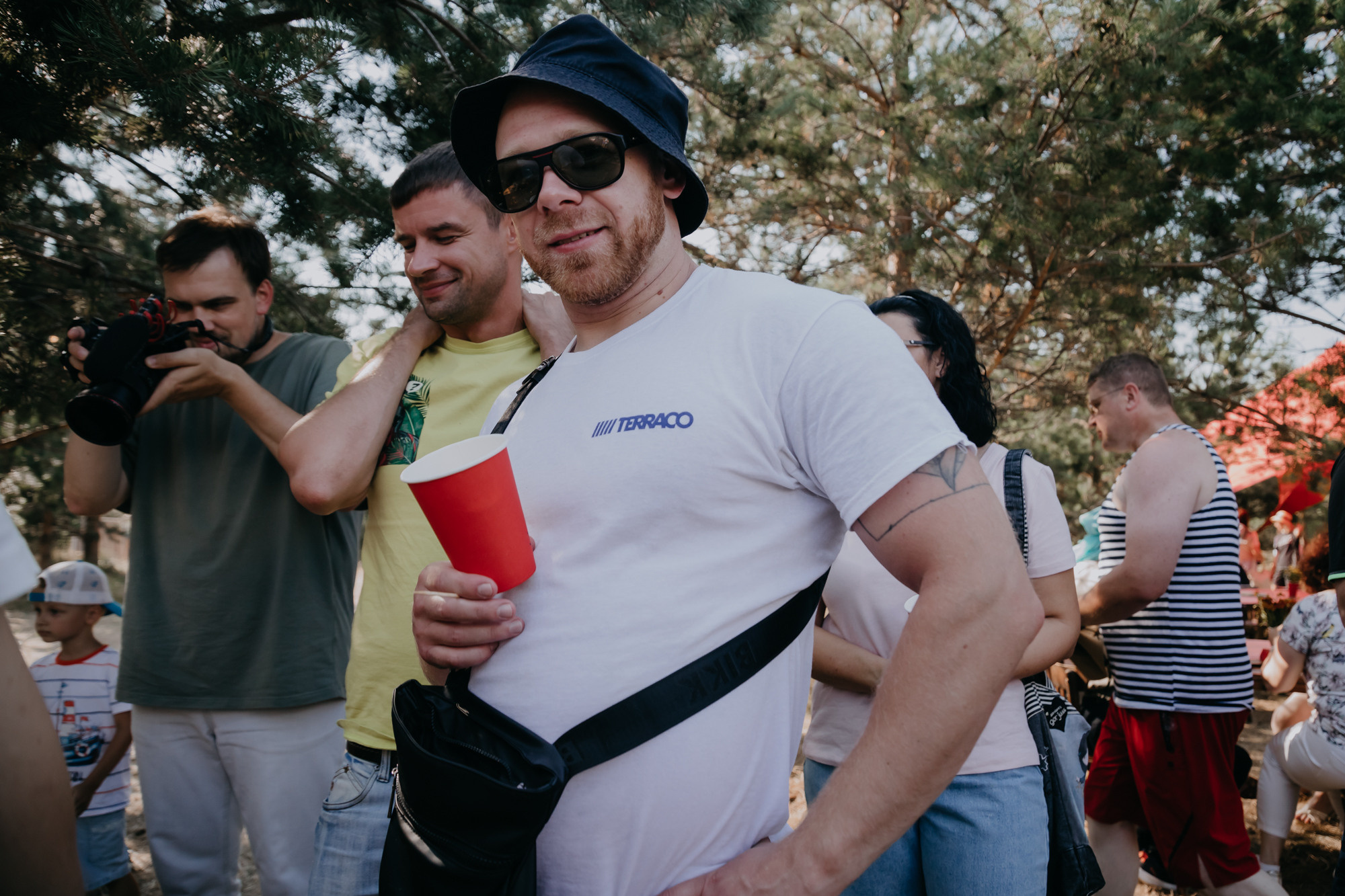 ПРАЗДНИК НА БЕРЕГУ РЕКИ. Фотограф ваших событий