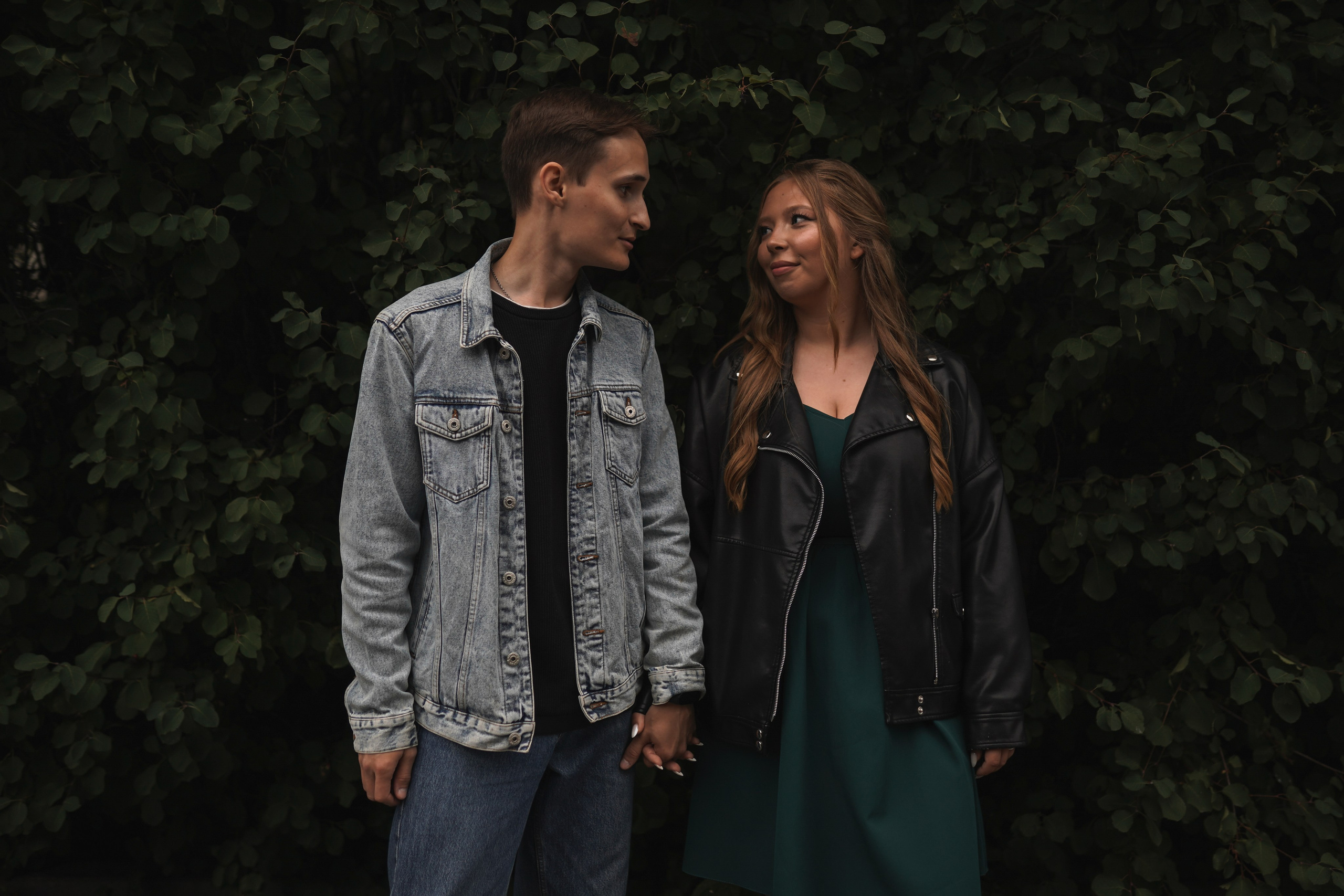 За малиновым солнцем