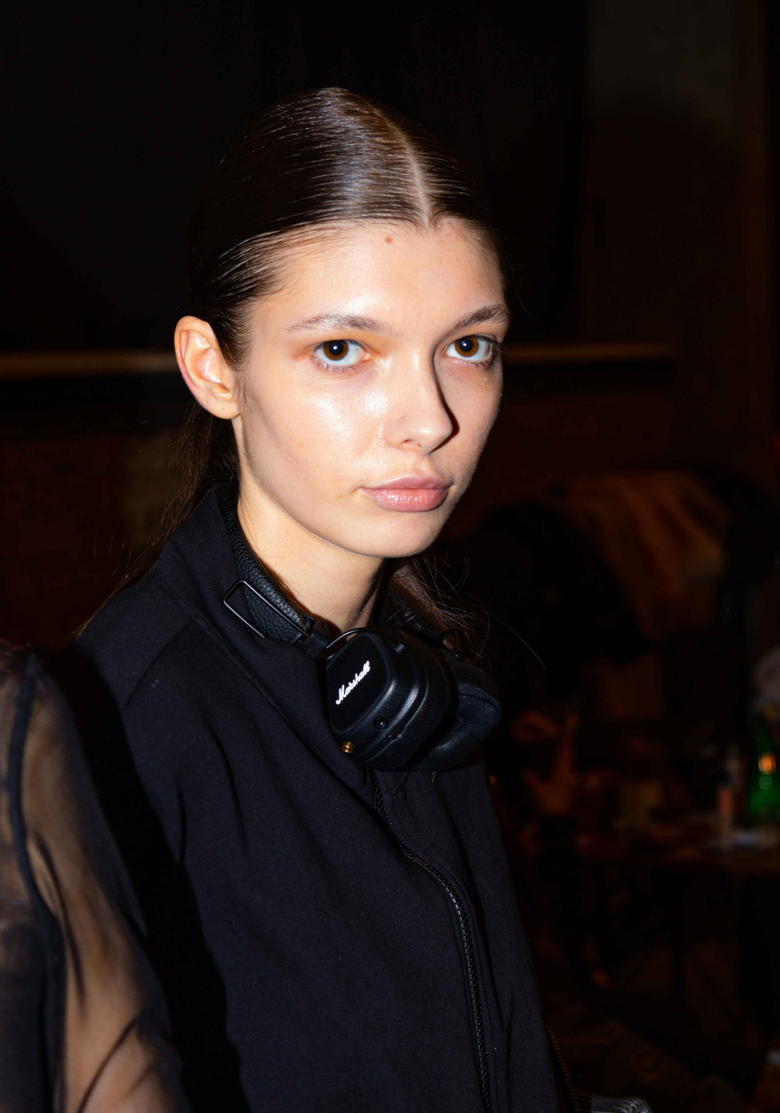 Auxi Backstage. VICTORIA SHU