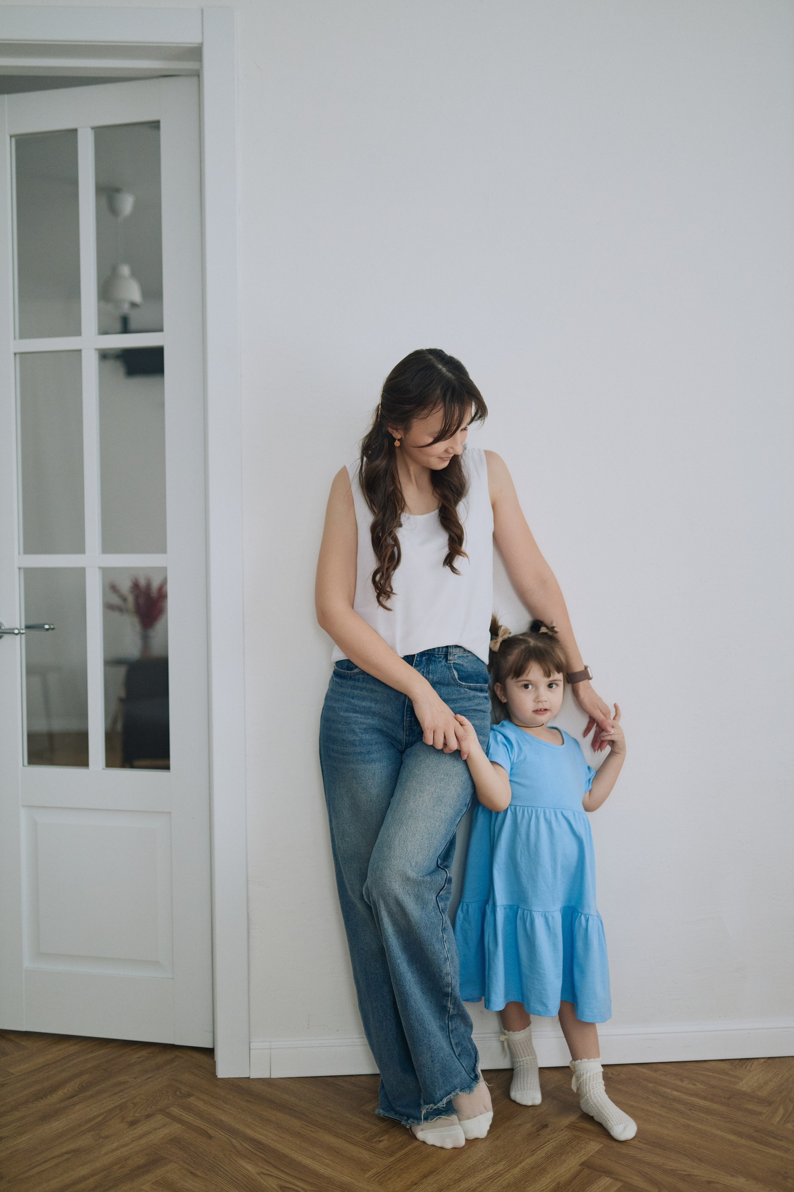 Студийная фотосессия мамы и дочки. Алина Каравайцева. Фотограф в городе Барнаул