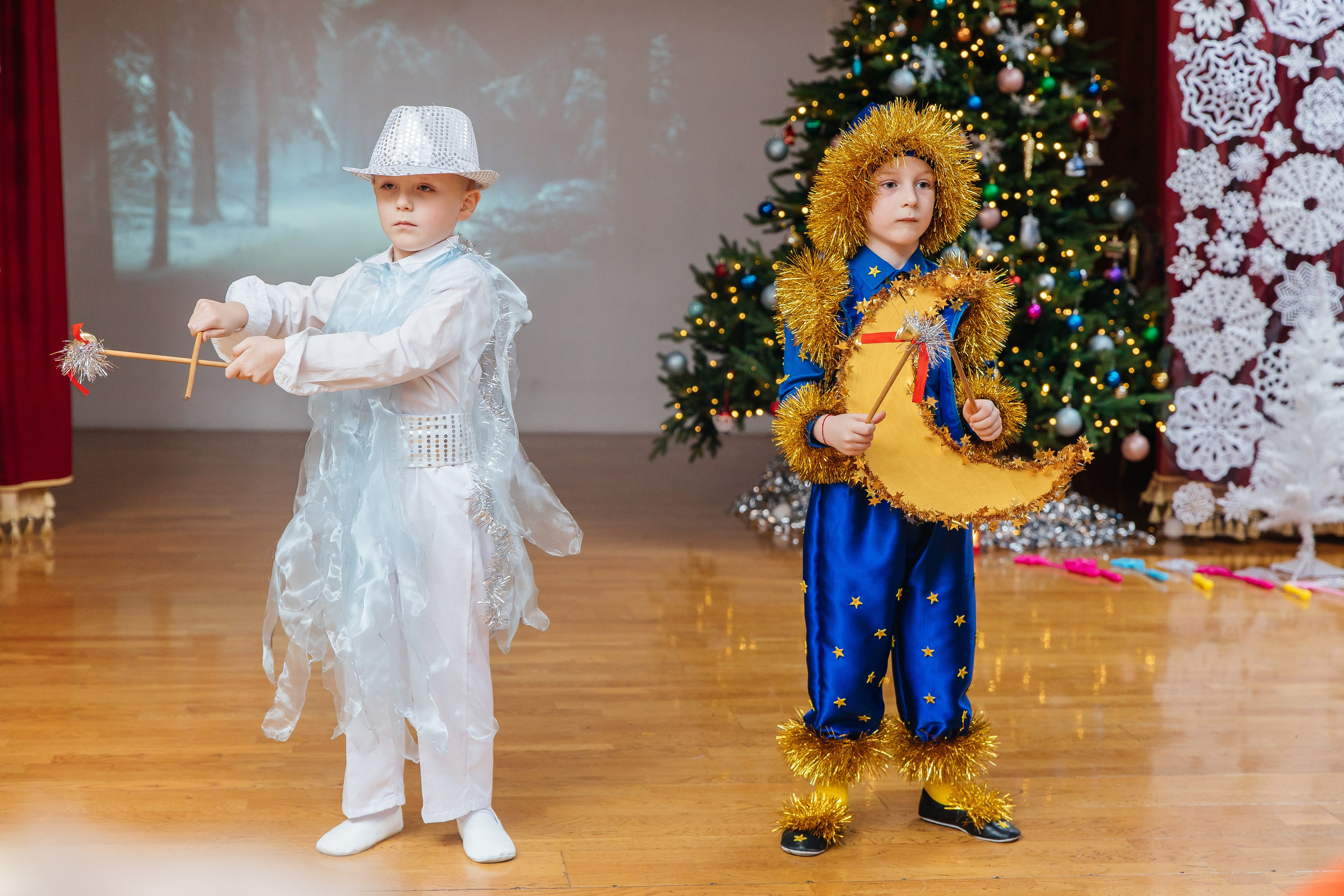 Детский сад № 93 — Утренник (27.12.2024). Свадебный и семейный фотограф Крамар Наталья