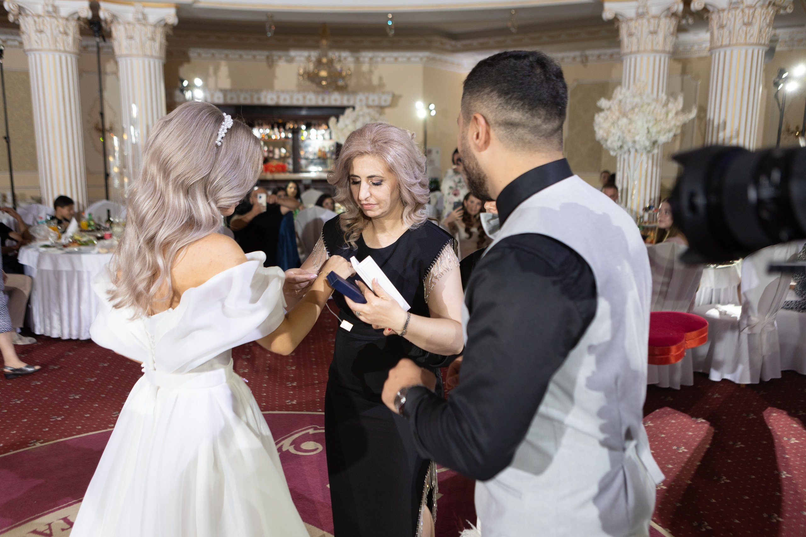 Свадебный фотограф Уфа — Руслан ГабдлисламовЖивые эмоции, красивые кадры, воспоминания на всю жизнь.Работаю по всей Республике Башкортоста. Свадебный фотограф Уфа Руслан Габдлисламов