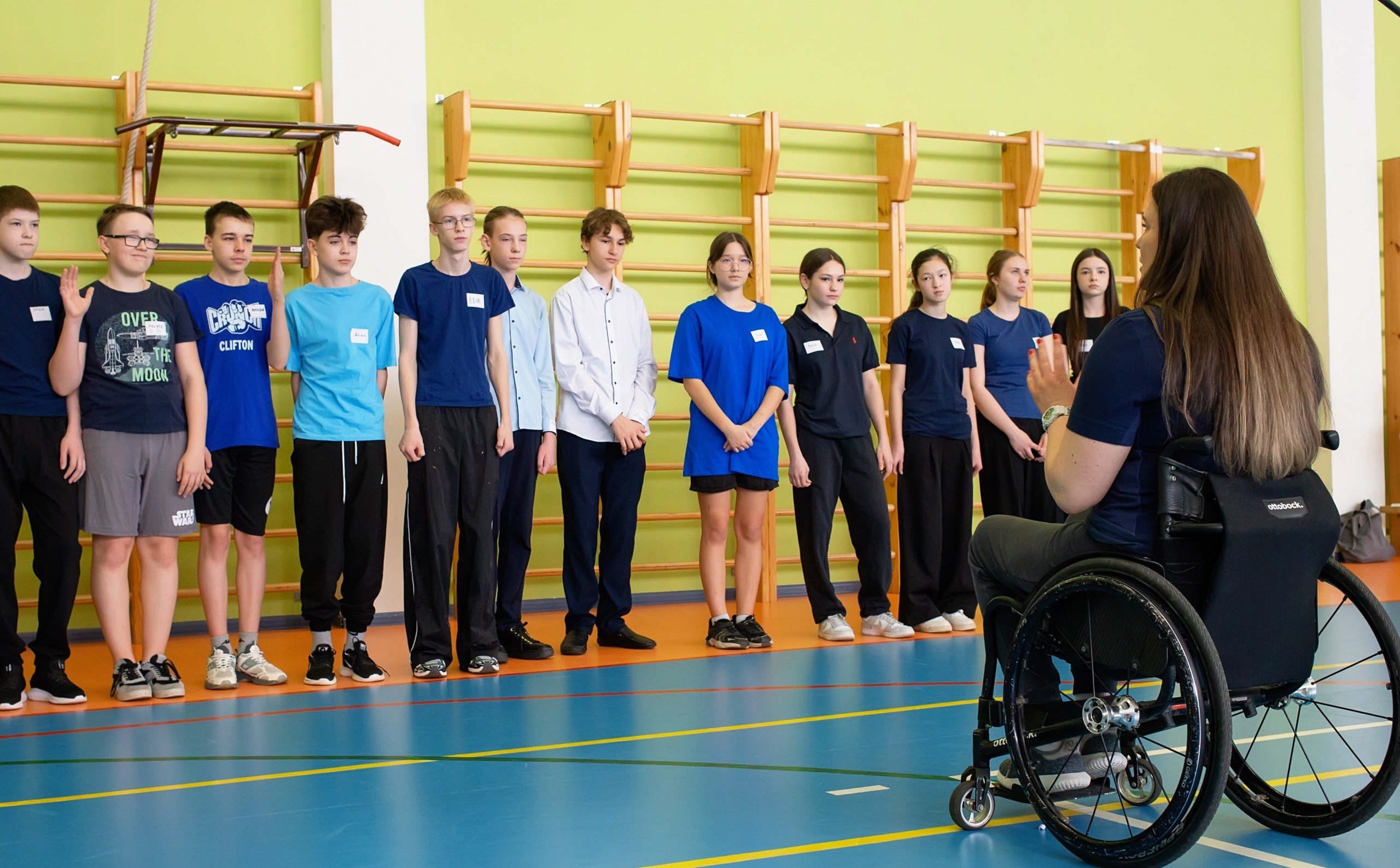 Фоторепортаж о проекте Физ-ра 2.0 в школе СПБ Благотворительный проект. Портретные фотосессии, контент-съемки, репортаж