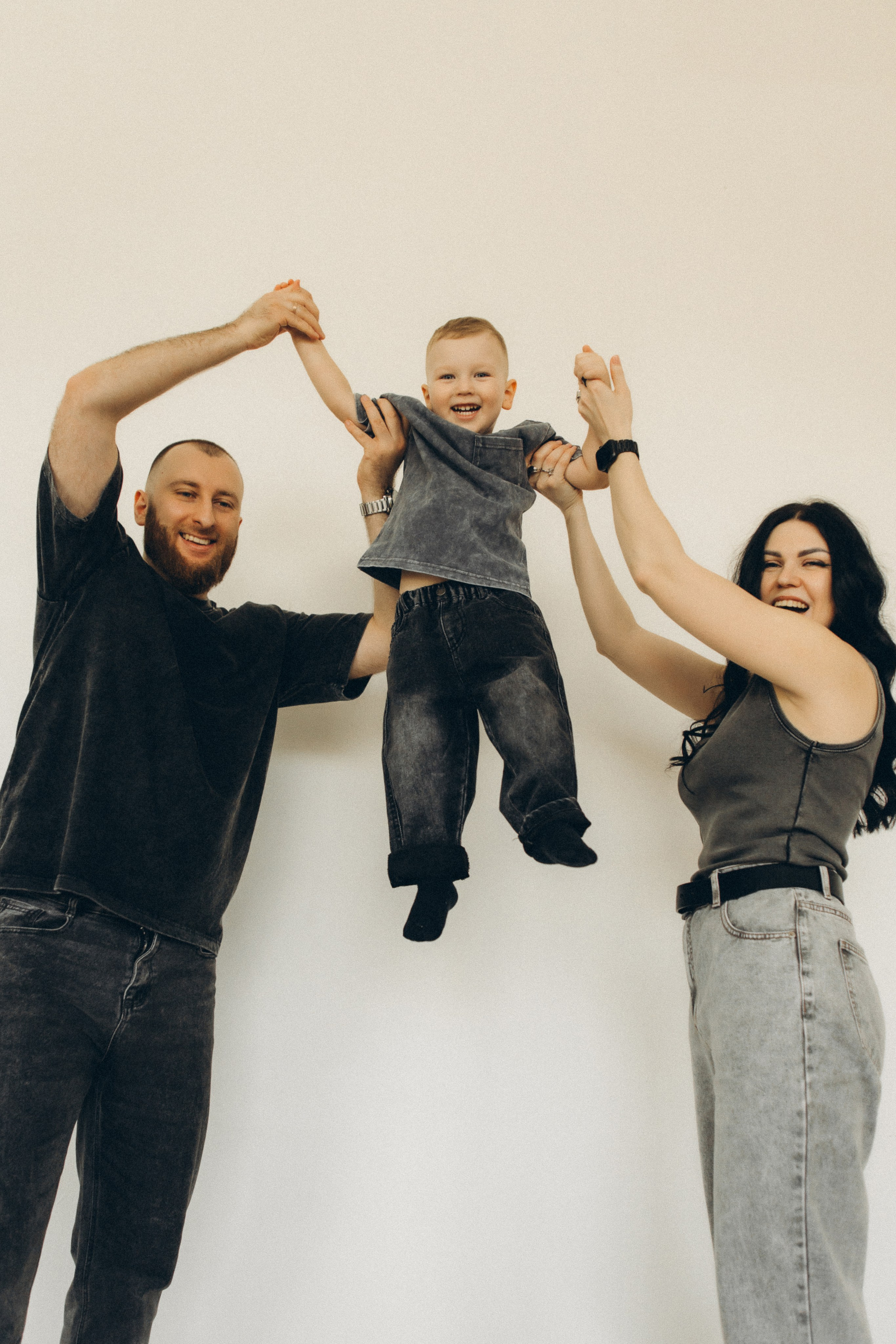 Настя, Тимур и Георгий. Семейный фотограф и детский фотограф в Волгограде Алеся Бутакова — дет