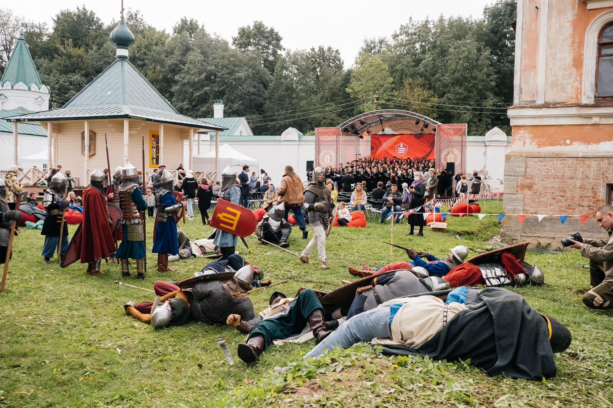 Всероссийский форум «12 подвигов Александра Невского» | Старая Ладога 2021. Репортажный фотограф в Санкт-Петербурге СПБ Алиса Ческидова на ваше мероприятие