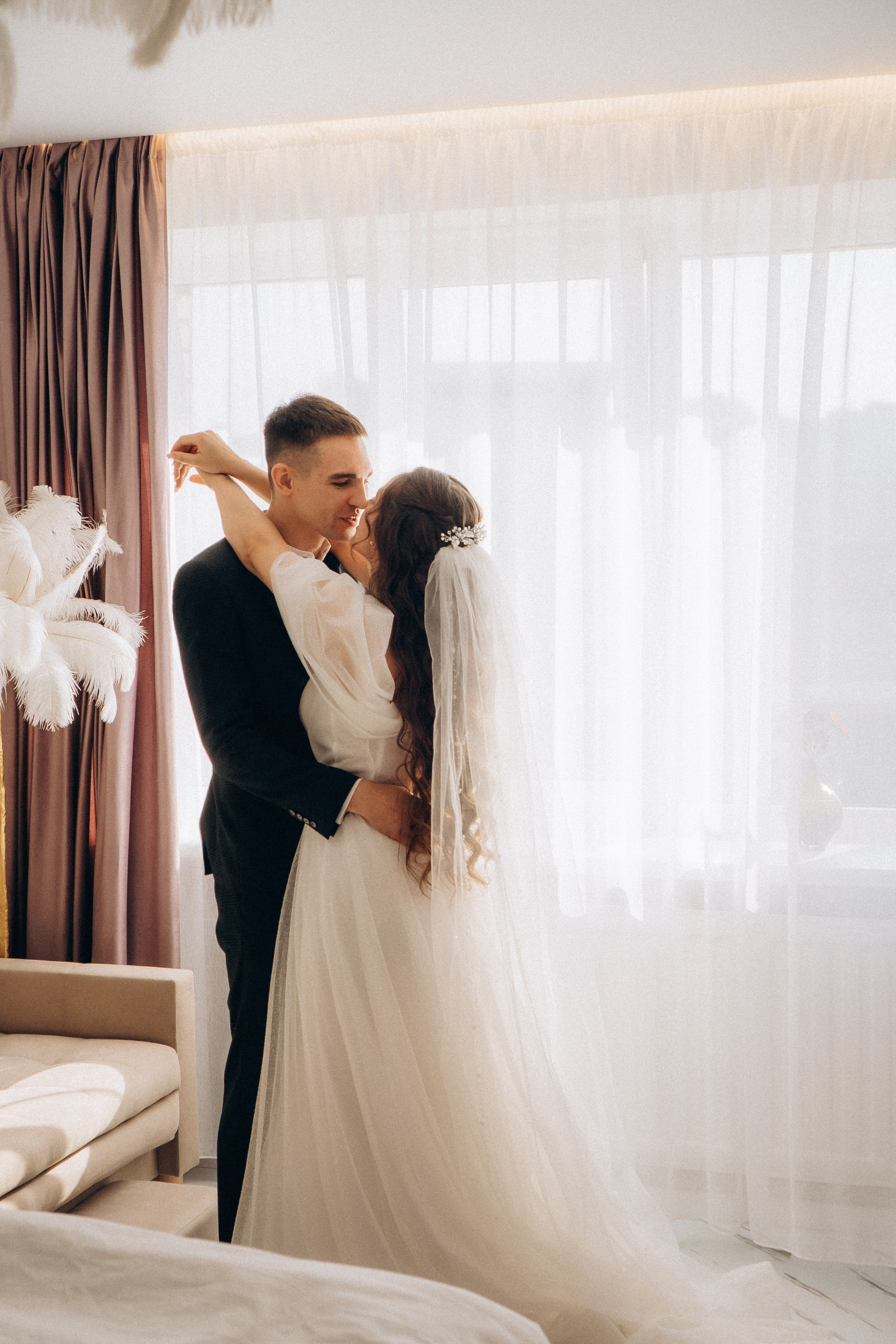 СВАДЕБНАЯ СЬЕМК В ПАРКЕ 300-ЛЕТИЯ. Профессиональный фотограф, Санкт-Петербург — Виктория Богомолова