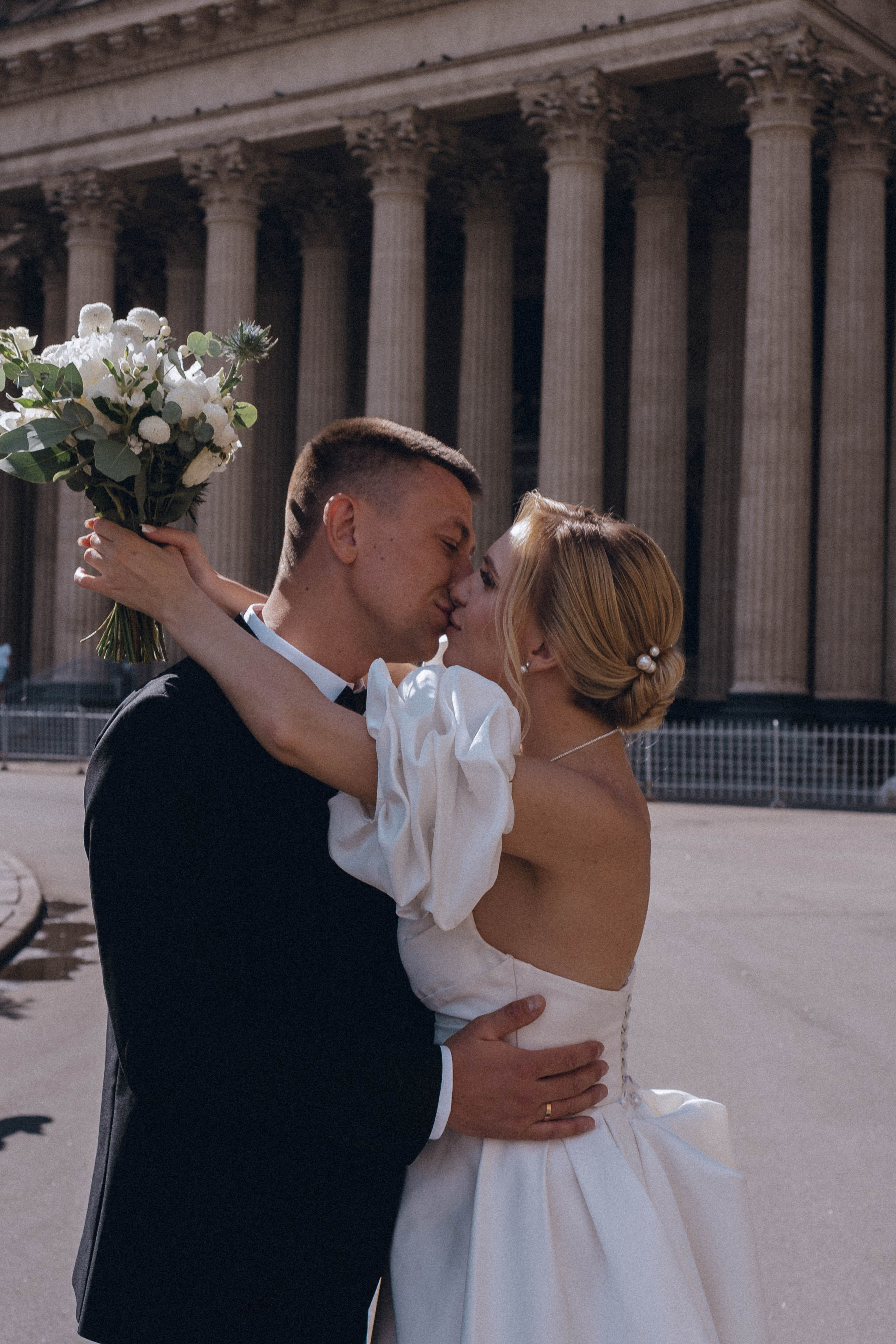 СВАДЕНБНАЯ СЬЕМКА НА КАТЕРЕ ПО КАНАЛАМ САНКТ-ПЕТЕРБУРГА И В АКВАТОРИИ НЕВЫ. Профессиональный фотограф, Санкт-Петербург — Виктория Богомолова