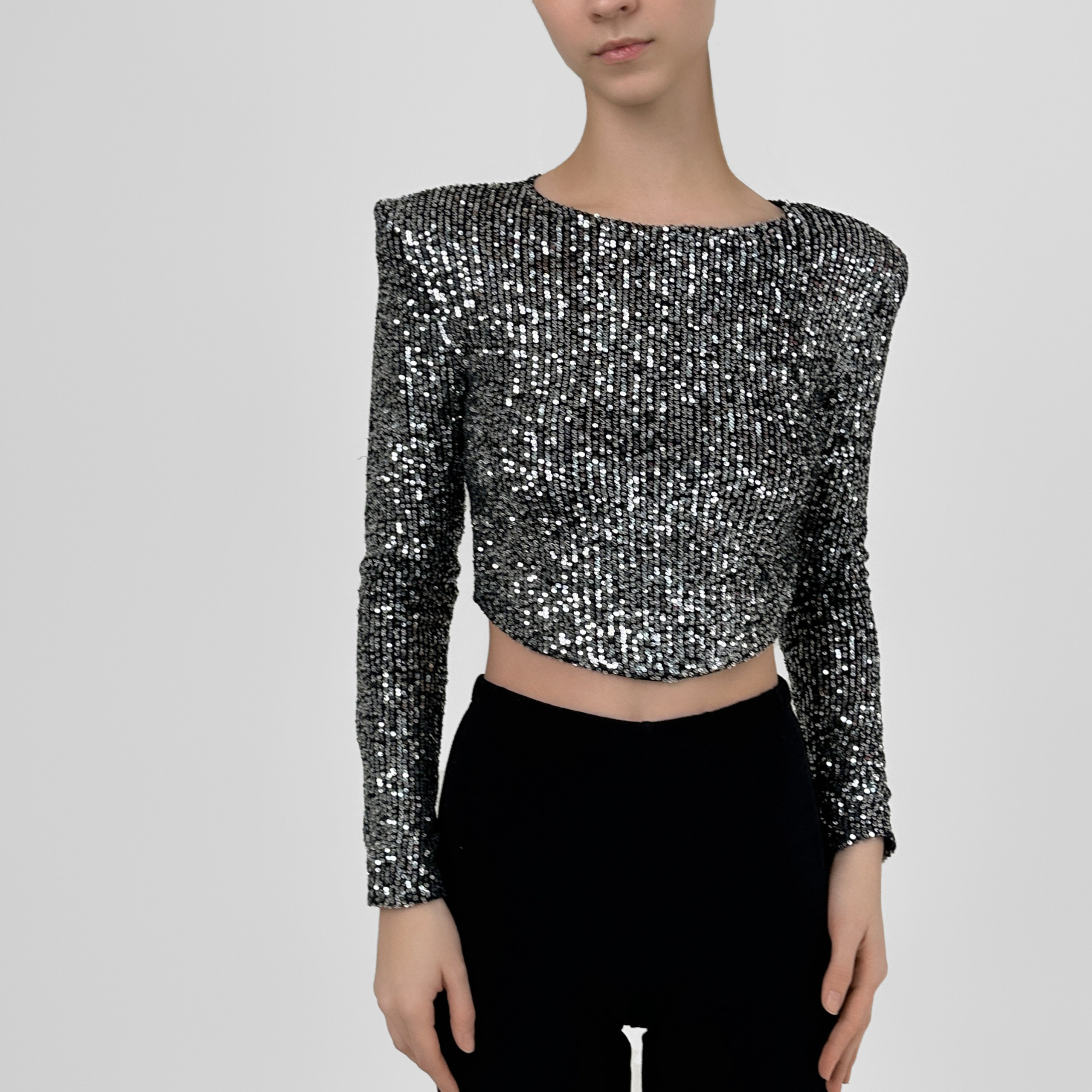 Кофта облегающая с подплечниками 500 руб/час Размер S | Залоговая стоимость - 2500 руб 