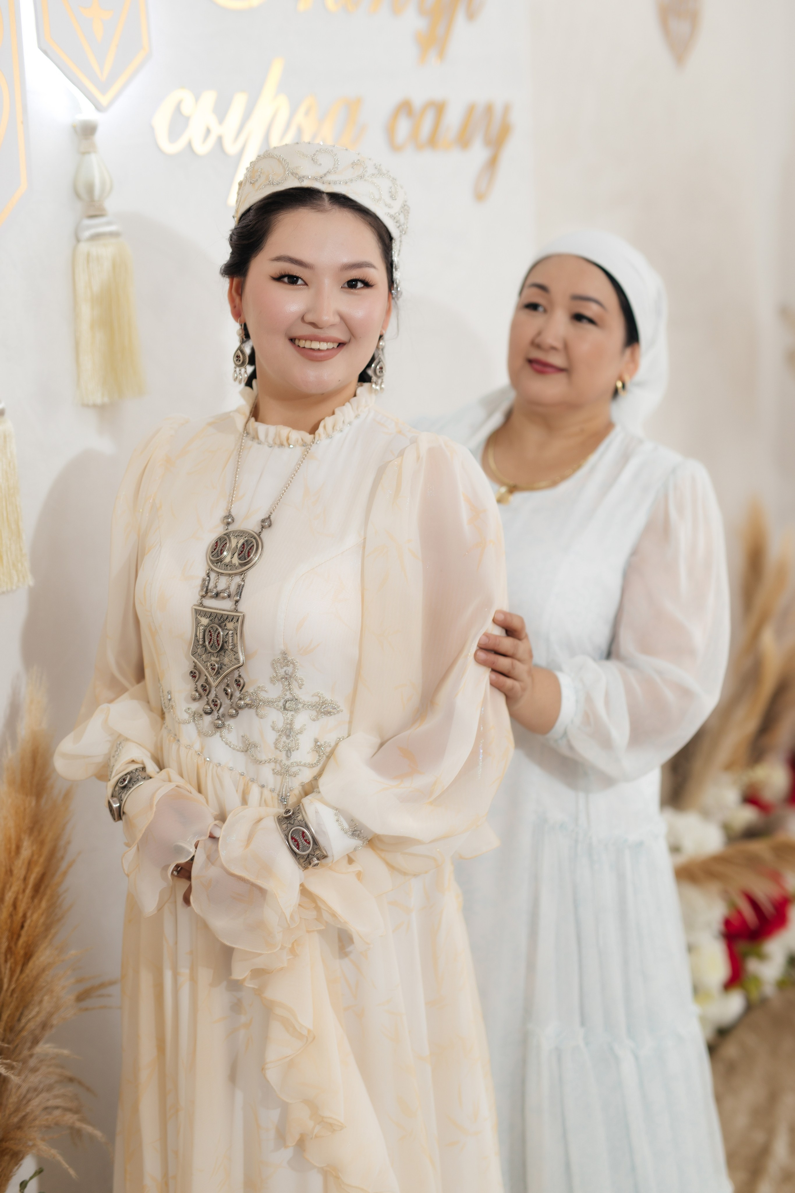 Aynur — syrğa salu. Wedding and Love story Photographer